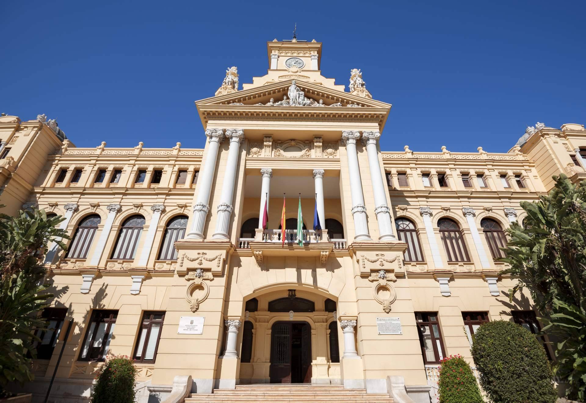 Audax Renovables se adjudica el suministro de 41,9 GWh de electricidad 100 % renovable al Ayuntamiento de Málaga