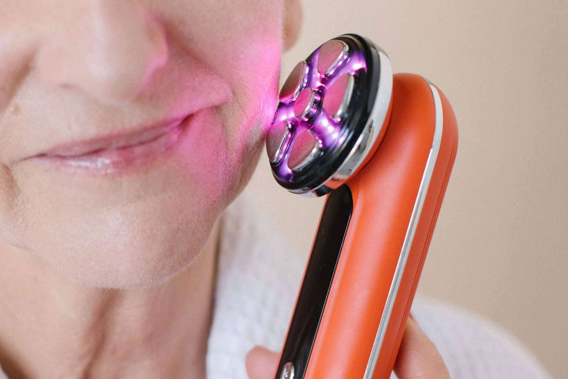 Cuáles son las ventajas de la radiofrecuencia facial y corporal, por Masderm