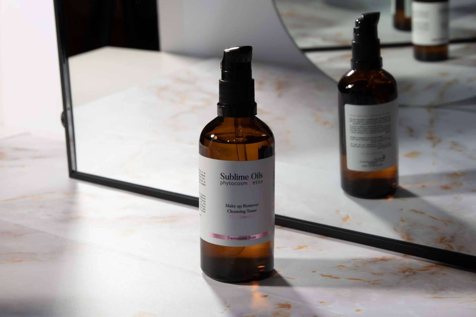 El secreto ancestral de la belleza; el tónico de Rosa Damascena de Sublime Oils