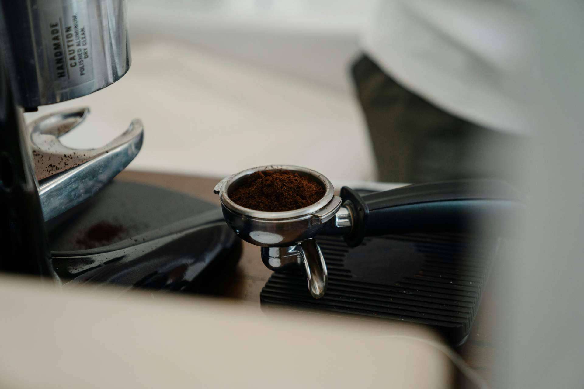 Disfrutar del sabor equilibrado y consistente de las mezclas de café de Caffè Italiano Bocca Della Verità