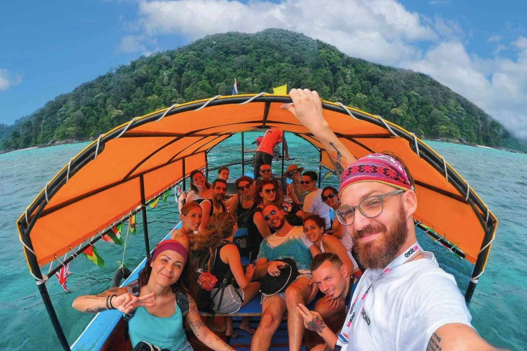 Nomadizers y WeRoad colaboran para sacar un viaje solo para aventureros