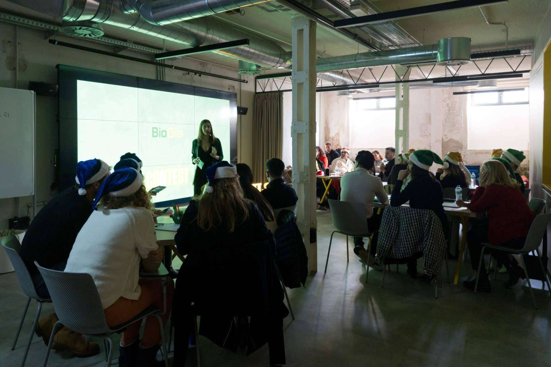 Mastermind Place ofrece una sala de primer nivel para eventos de empresa por streaming, híbridos y presenciales
