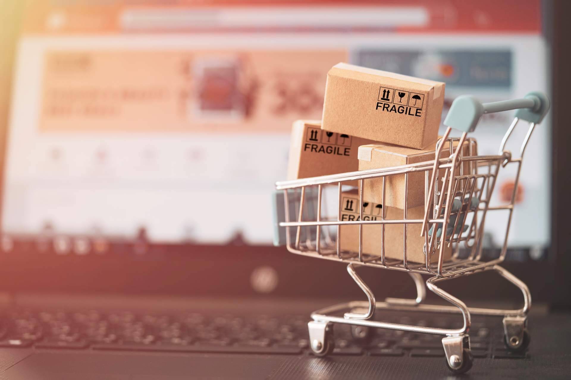 La empresa de Barcelona que está revolucionando el comercio y compra miles de productos a pequeñas tiendas