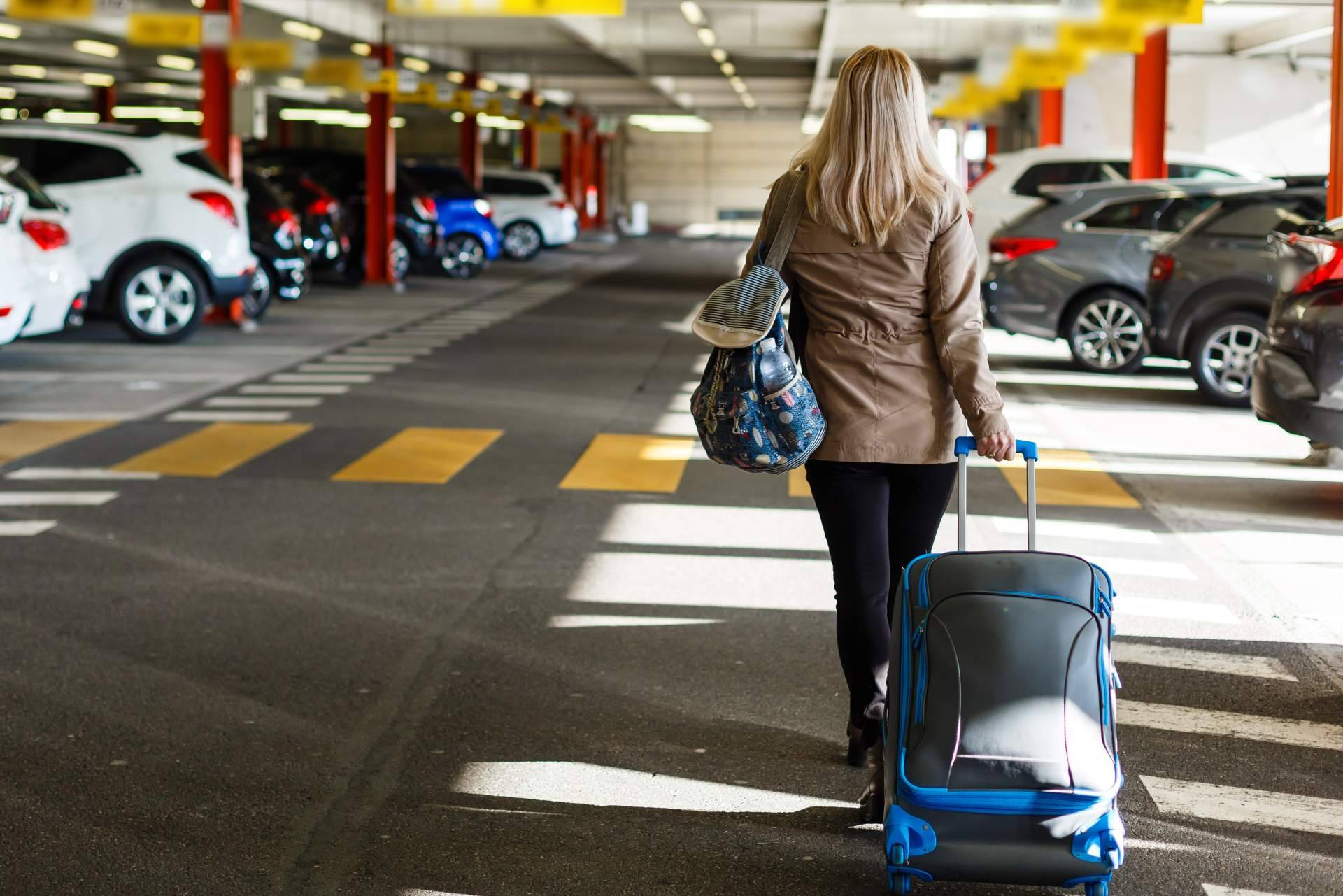 Aparcalo, un aparcamiento confiable en el Aeropuerto de Alicante