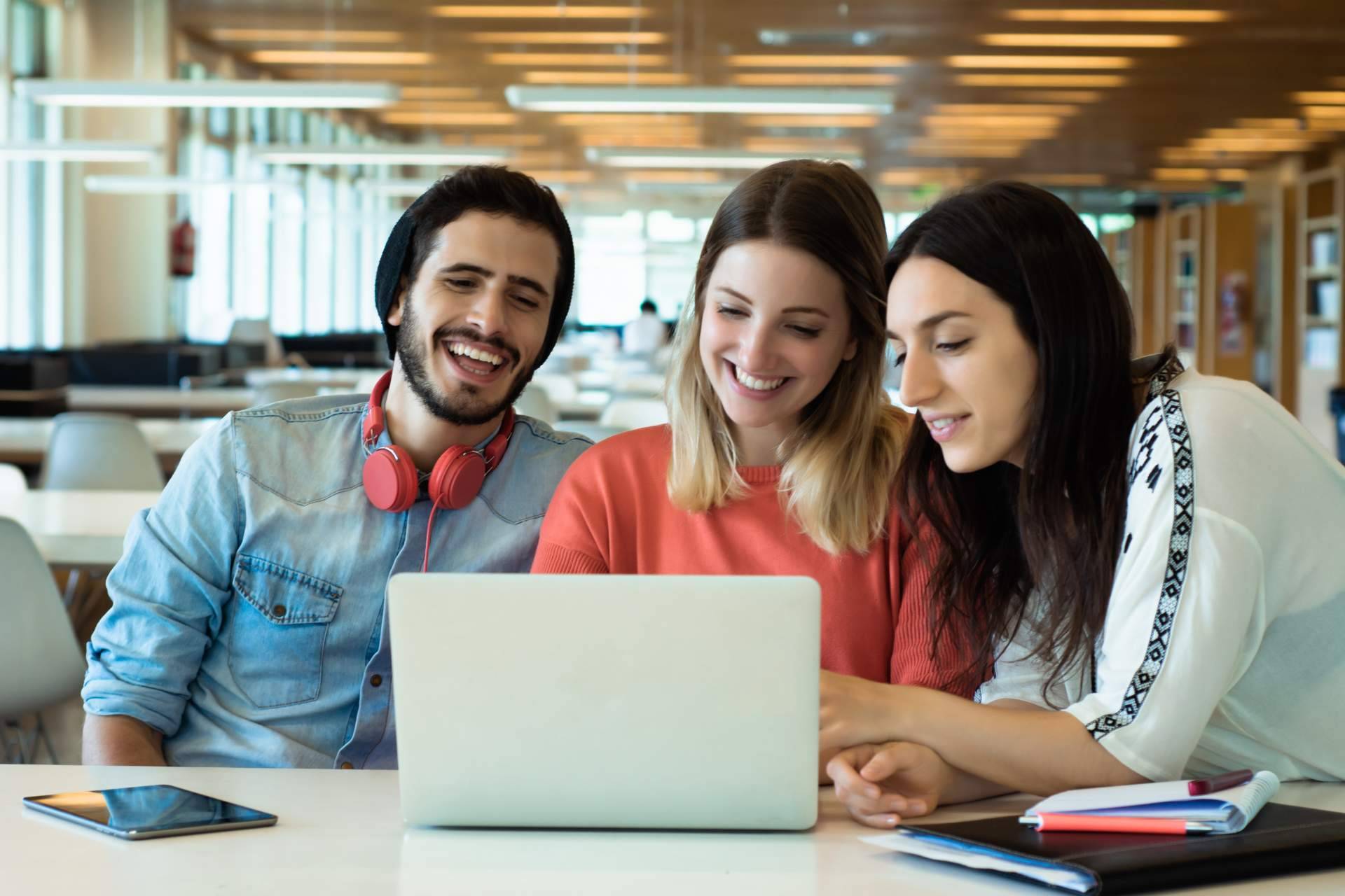 Cursos homologados de formación profesional por Formación Carpe Diem