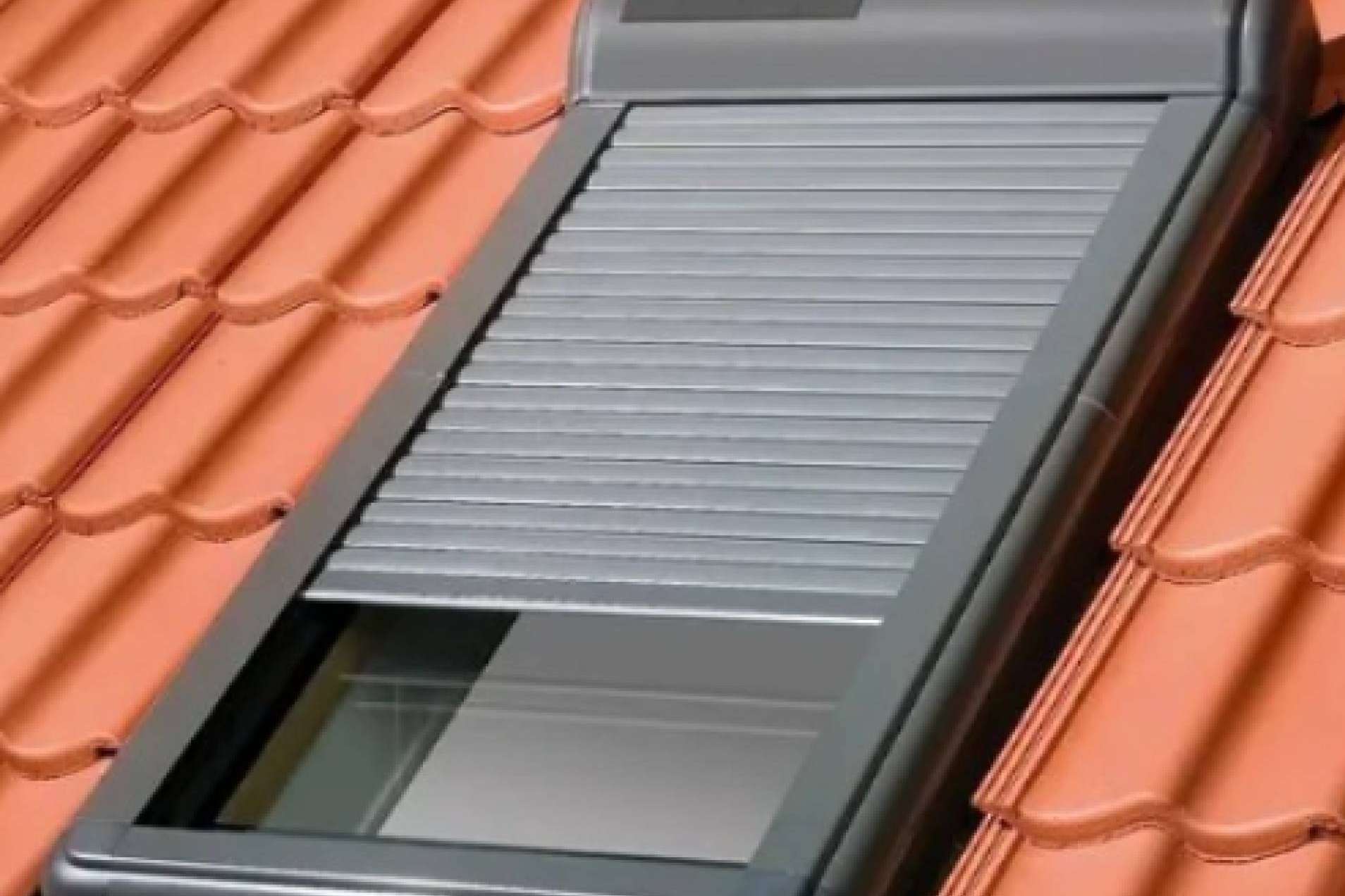 Cómo controlar el paso de la luz en las ventanas de tejado de Claraboyas Matilla