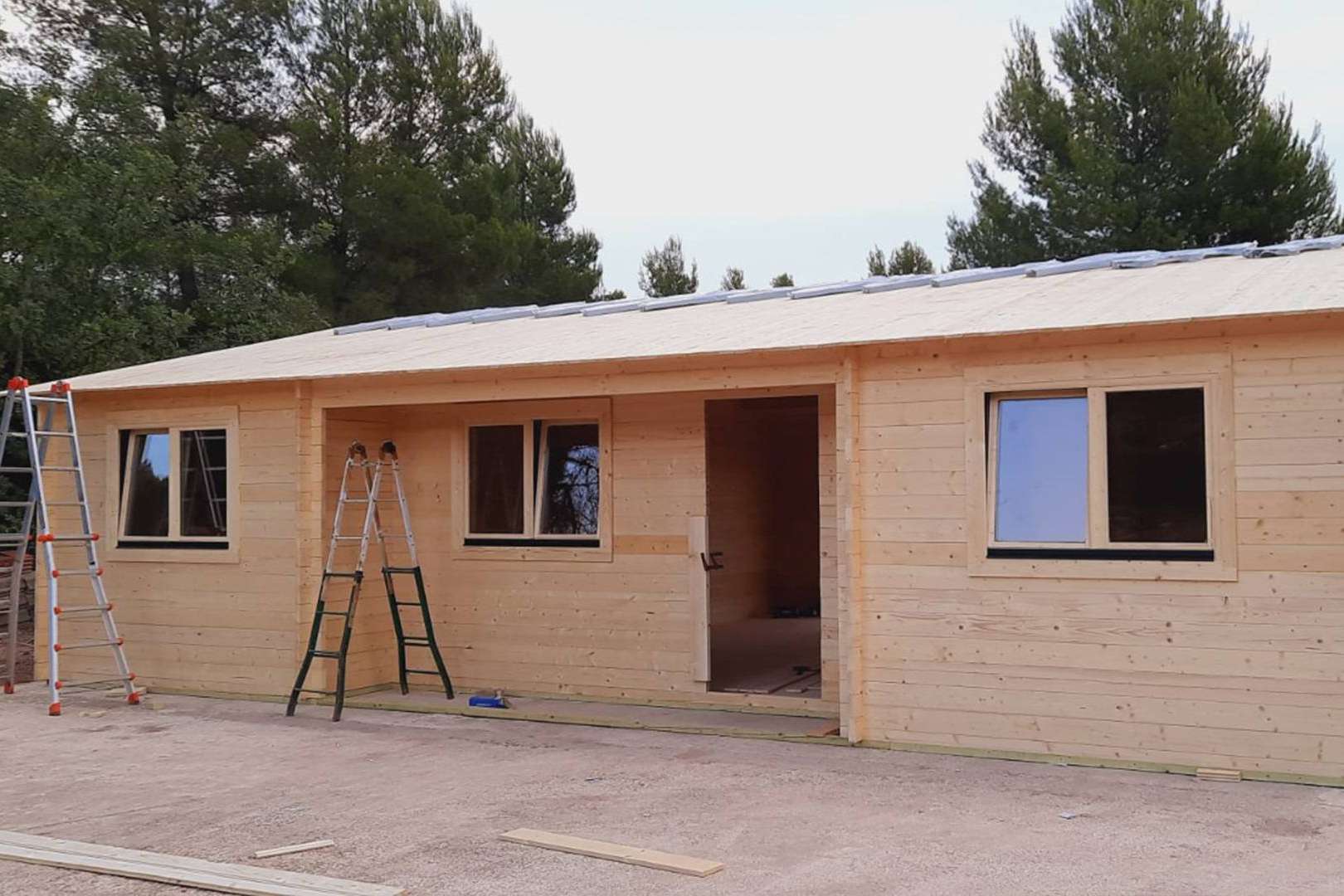 Montaje de casas de madera de calidad en toda España, de la mano de Casas de Madera Bálticas