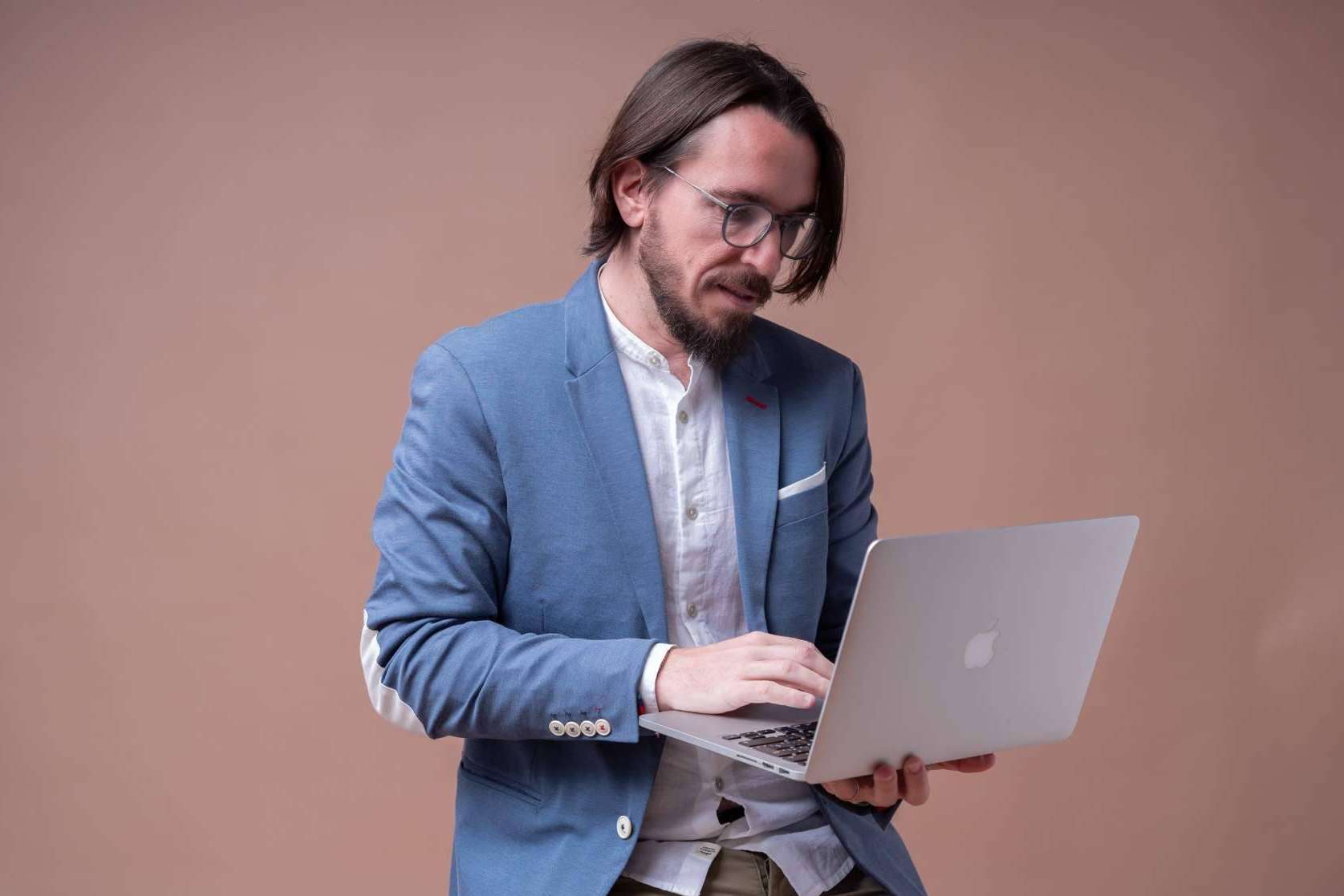 Consultoría y desarrollo de estrategias a medida para emprendedores, de la mano de Rubén Monllor