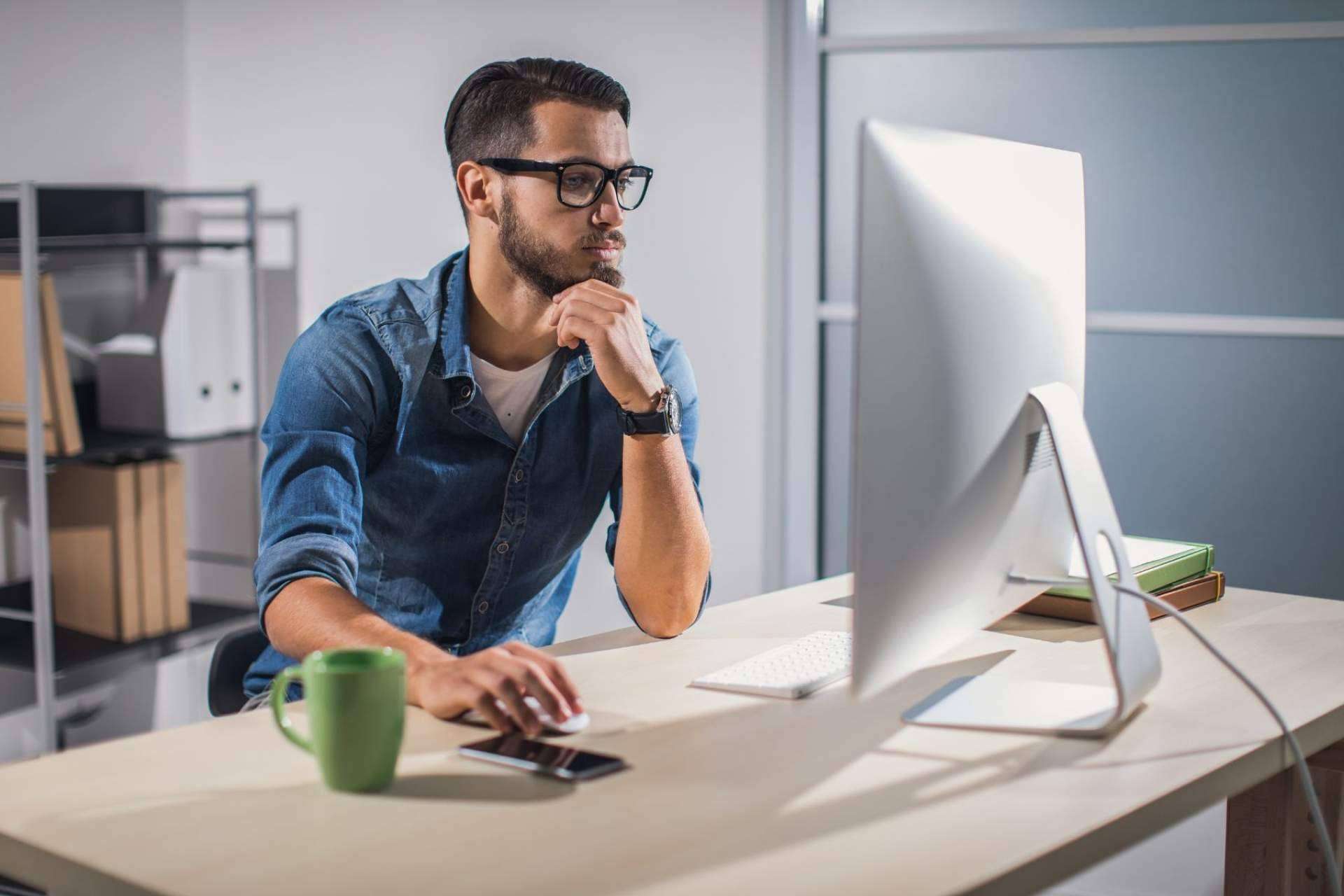 Las pymes y autónomos pueden delegar las tareas administrativas a través de Mi Asistente Virtual