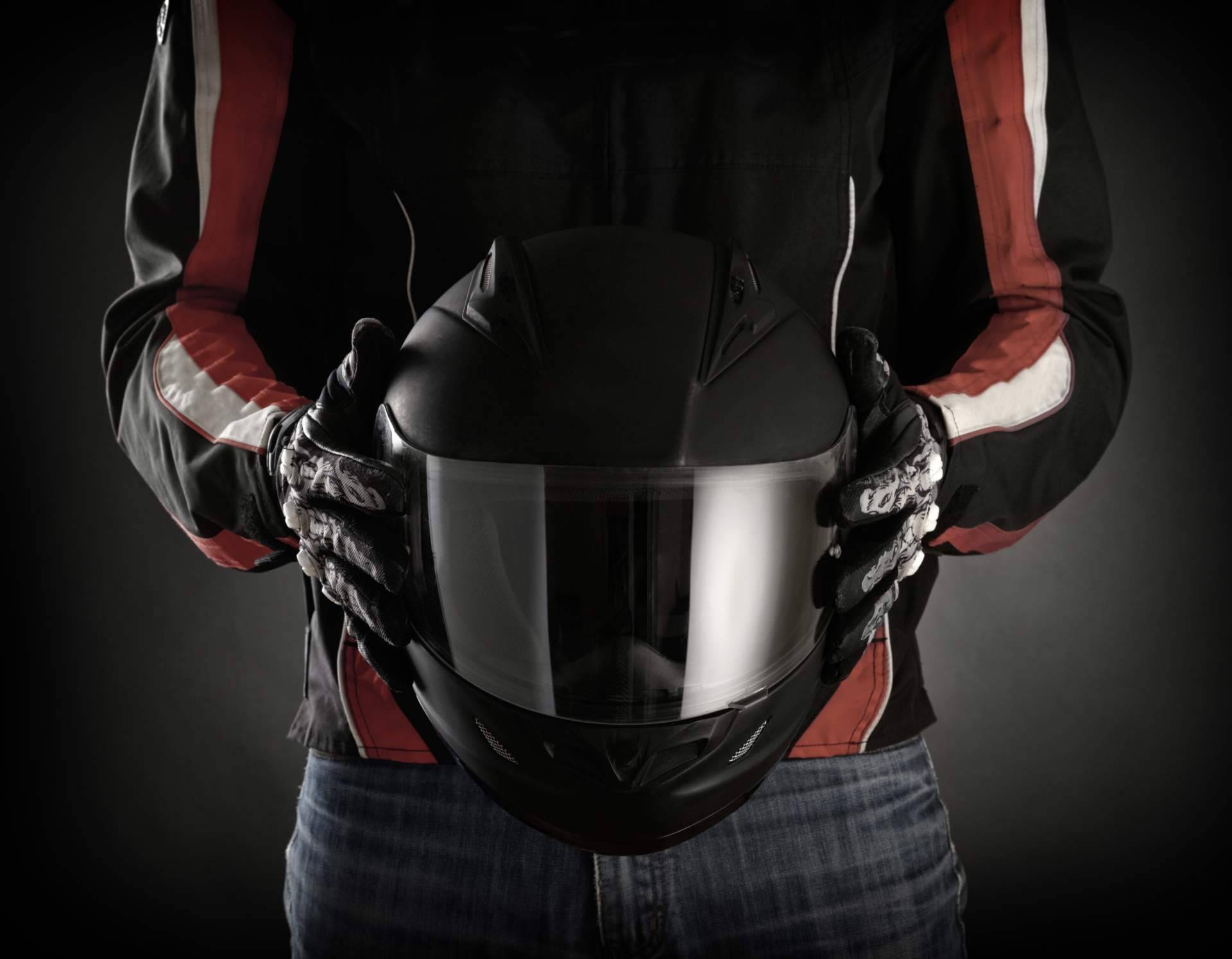 La importancia de elegir el casco para motos correcto, de la mano de Eginer