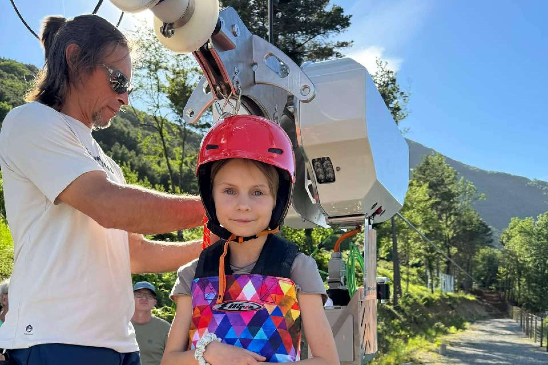 TOP presenta TyroldKid, su nueva tirolina infantil en los pirineos aragoneses