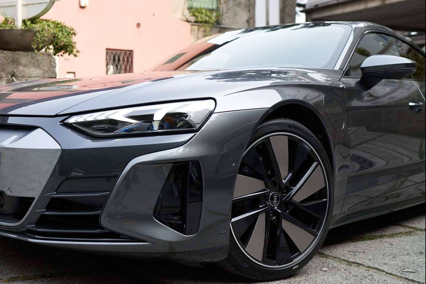 Confortauto cuenta con un amplio catálogo de neumáticos para vehículos eléctricos