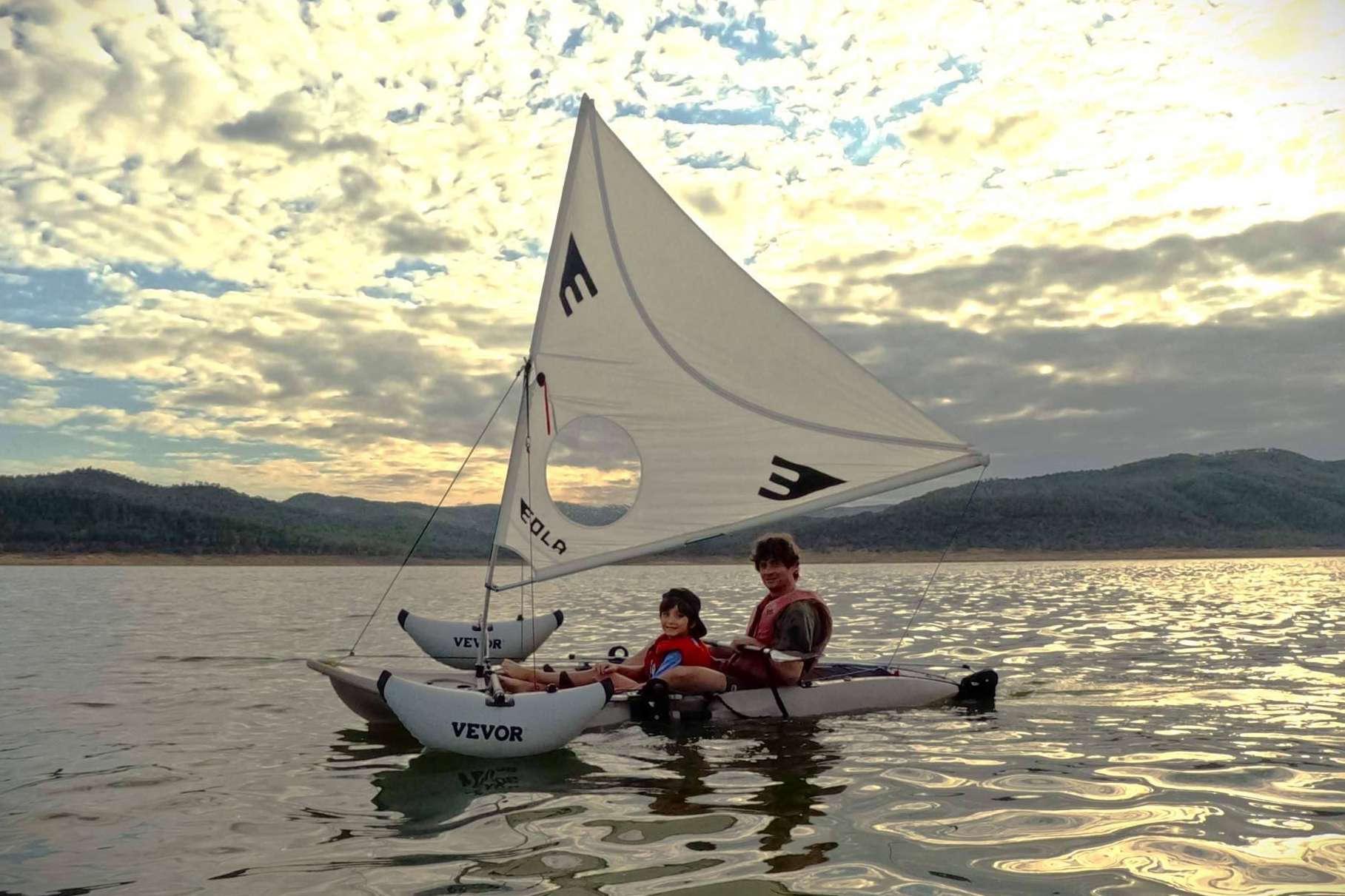 La vela EOLA como accesorio universal para artefactos flotantes