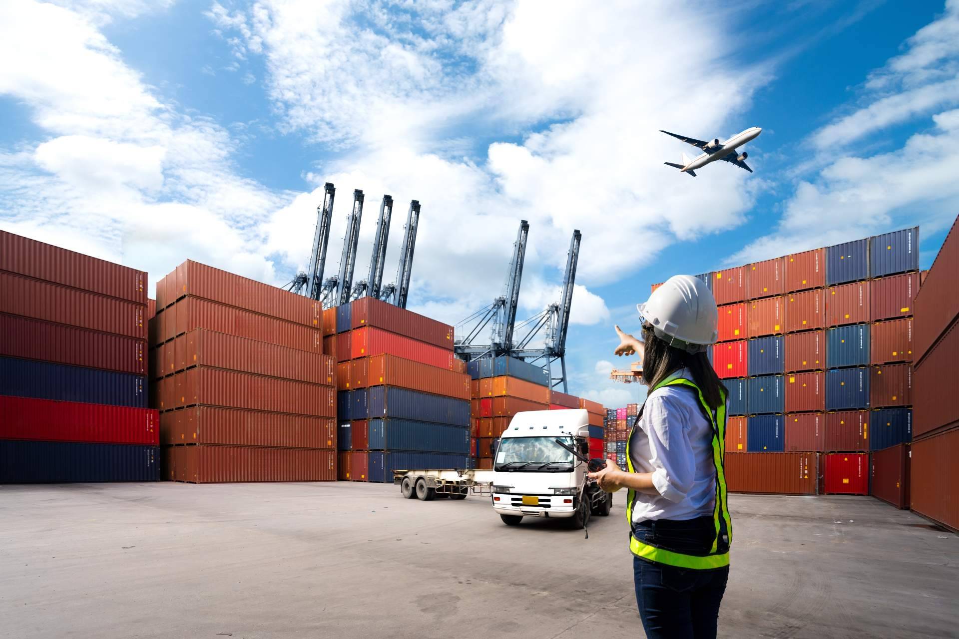 Etrans y sus soluciones de transporte internacional personalizadas para empresas y particulares