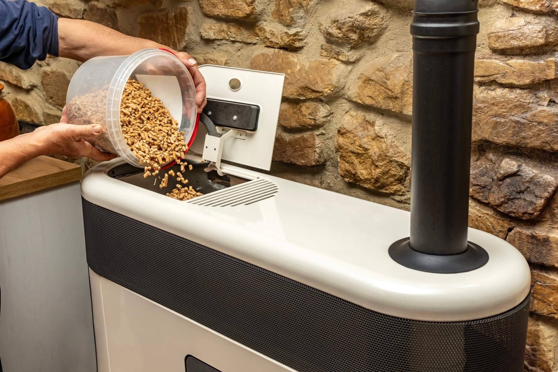 Comprar repuestos para sistemas de calefacción de biomasa desde la comodidad del hogar, en la tienda online de Estufas y Calderas Mudejar
