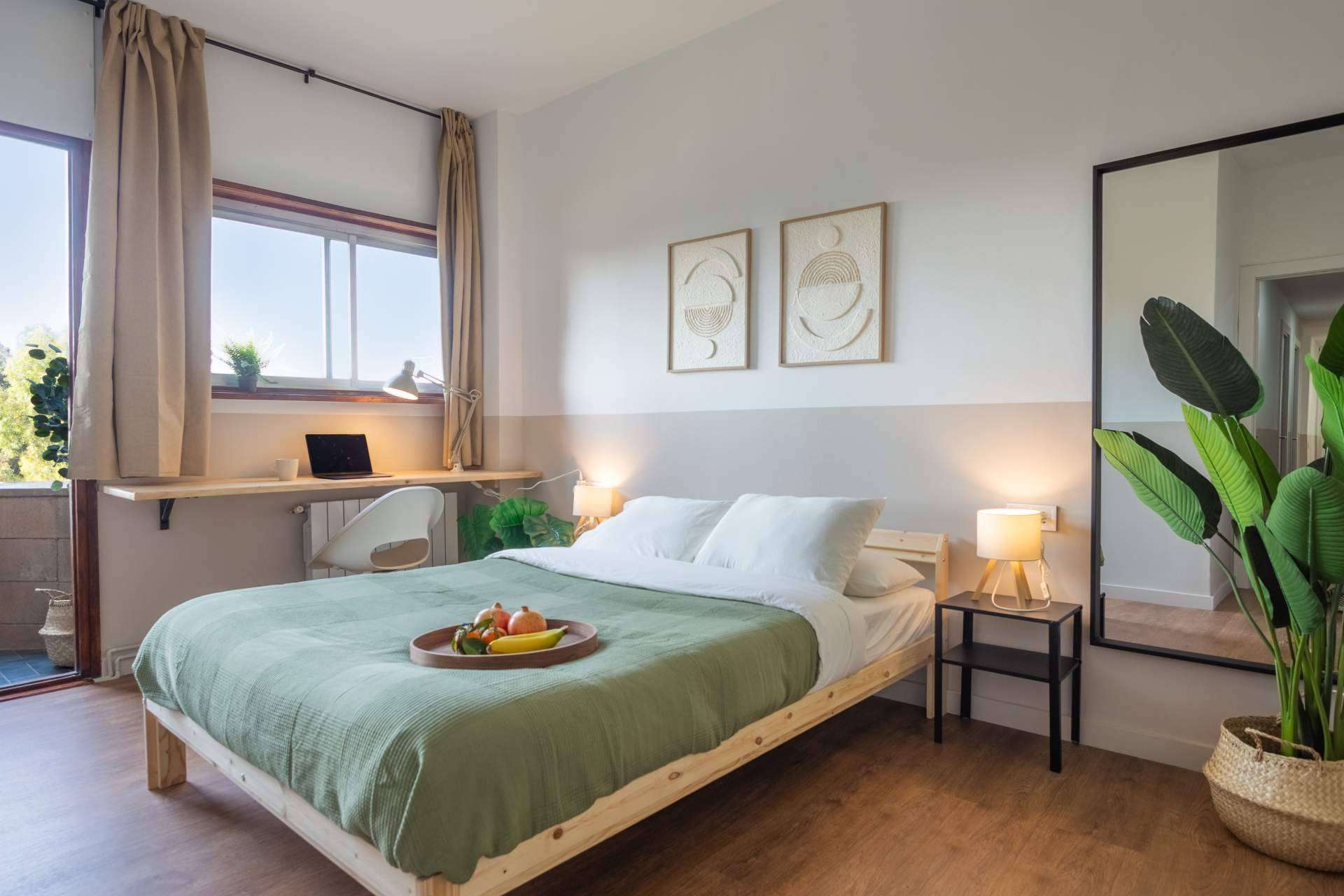 Tras dos años de trámites, Haaus® Coliving logra la conversión de oficinas en espacios de coliving en Vía Laietana