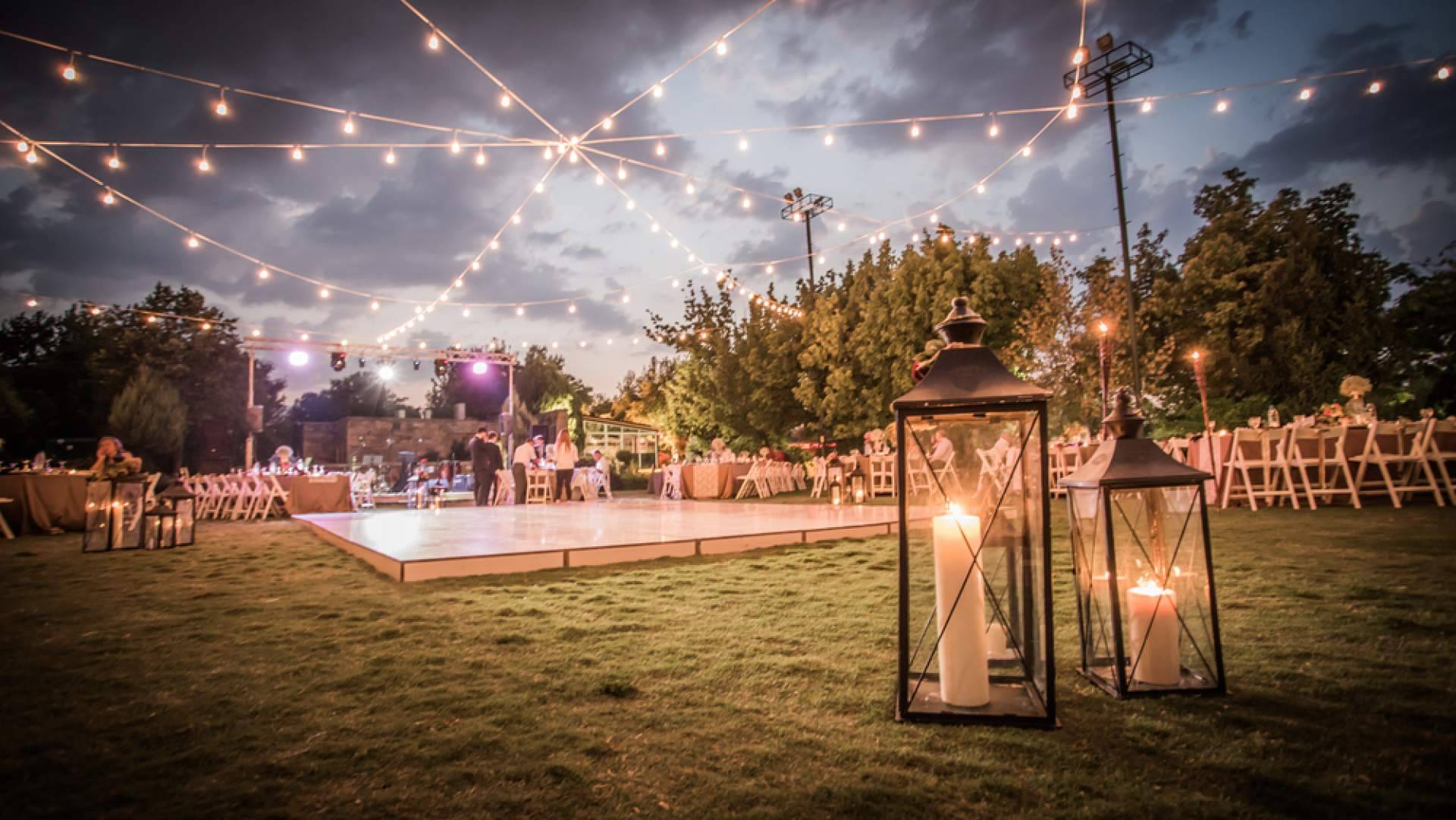 Lago Empedrado, soluciones completas para eventos únicos con mobiliario e infraestructuras de calidad