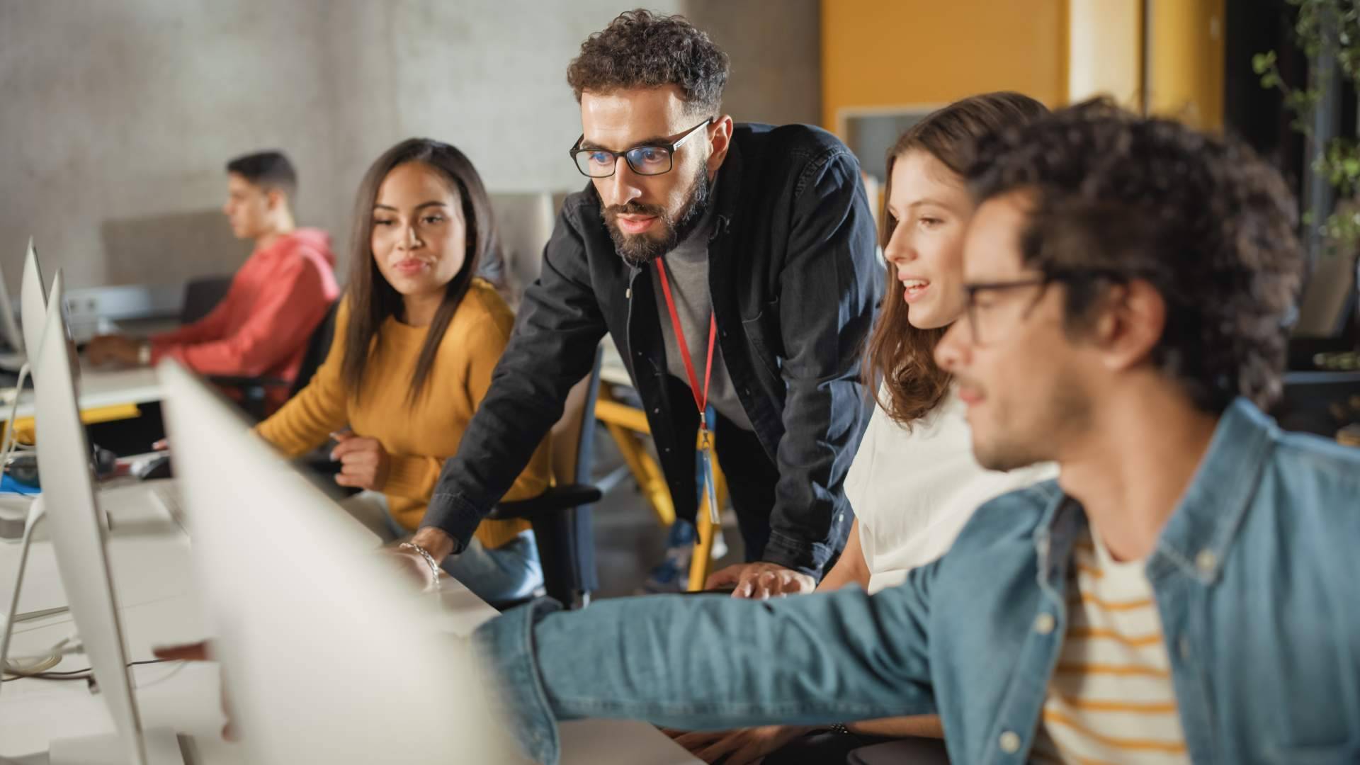 ISEB impulsa la educación superior digital con másteres y posgrados 100% online y flexibilidad horaria