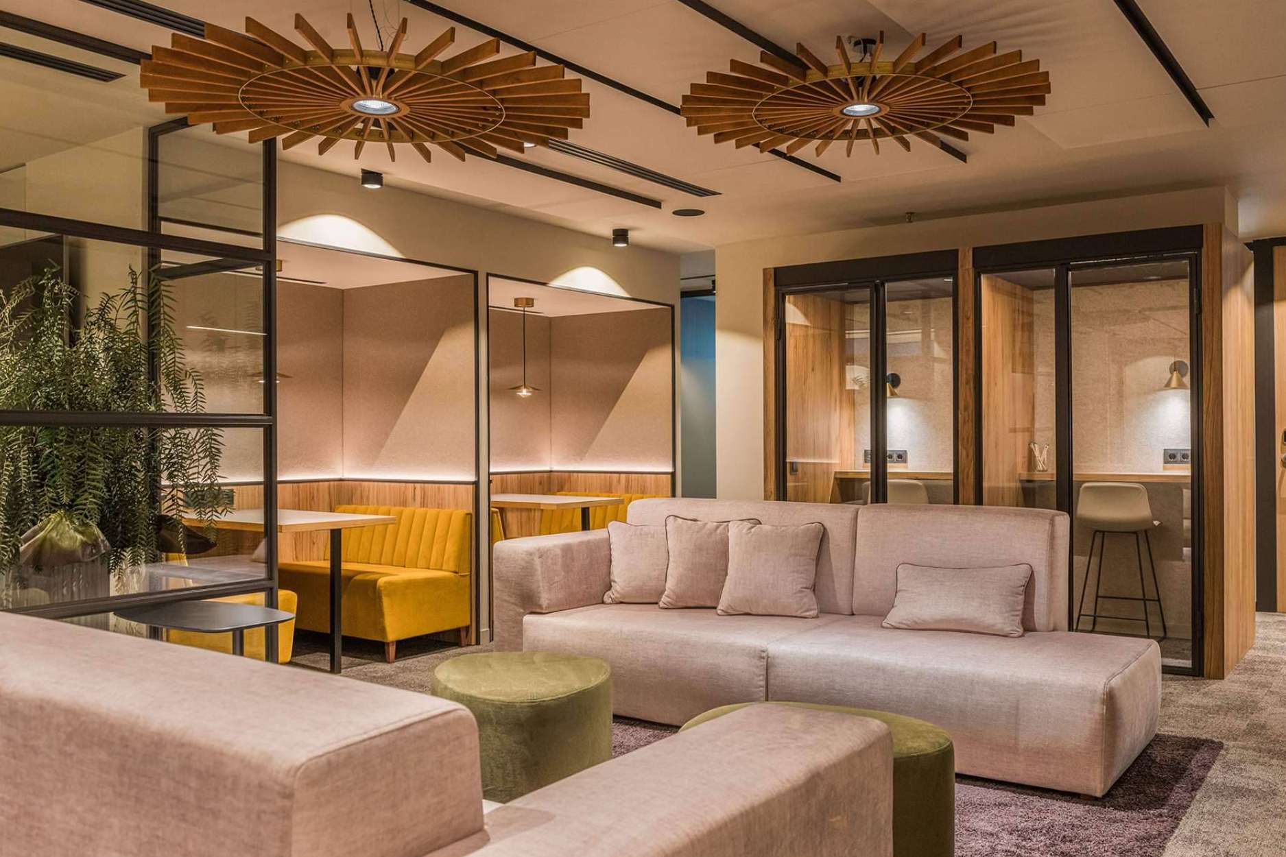 INDAStudio transforma espacios comerciales en Barcelona con interiorismo estratégico y neurointeriorismo