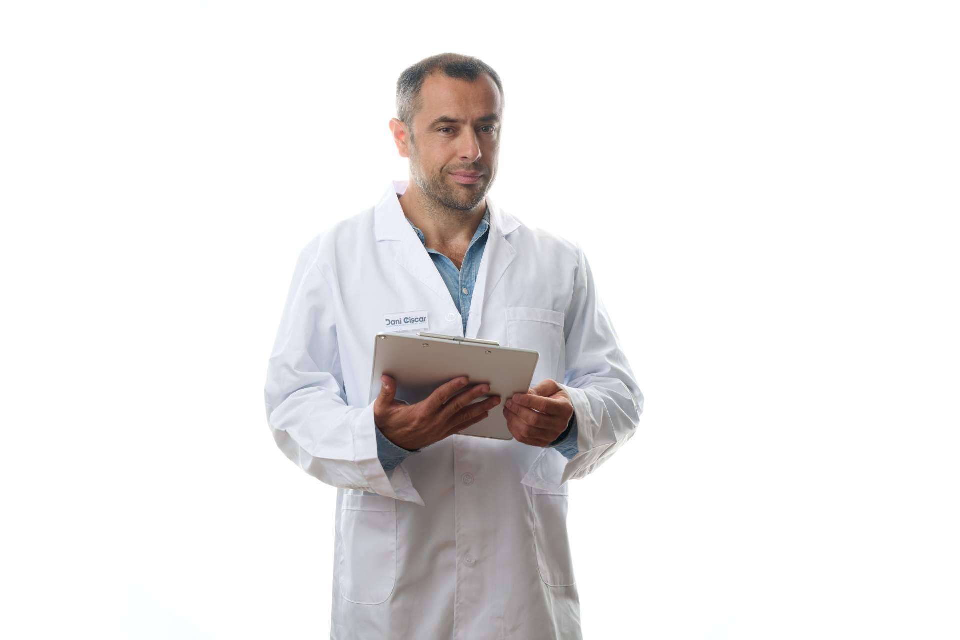 Dani Ciscar se dirige a todo aquel que quiera mejorar su salud en su libro, ‘Homo Toxicus, la nueva era tóxica del ser humano’