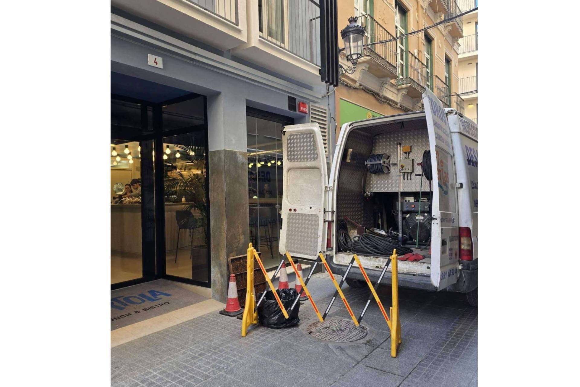 Rehabilitación de tuberías sin necesidad de obra; innovación en el saneamiento con Desatoros Málaga Rey Tuberías
