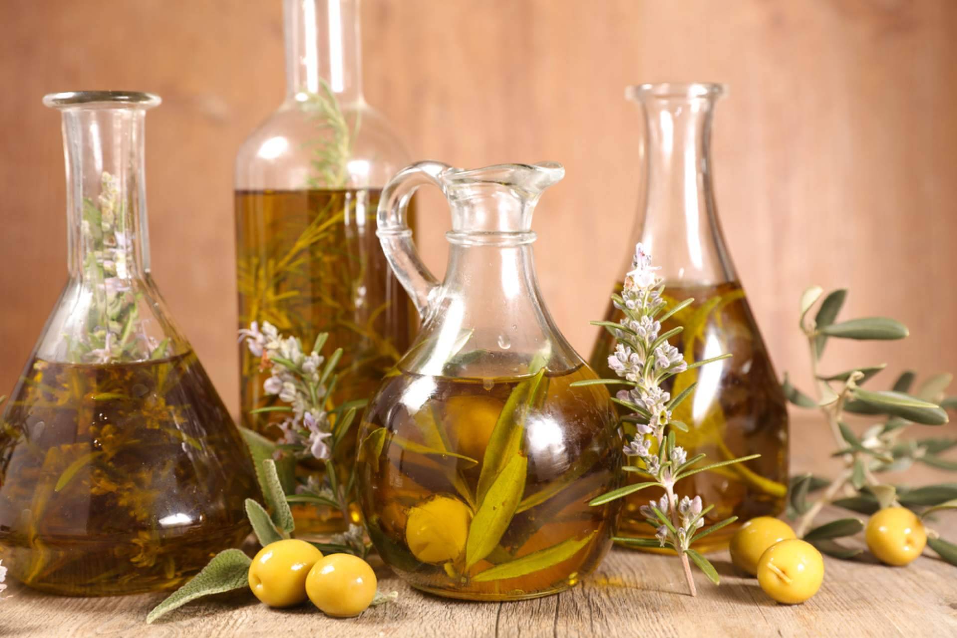 Aspectos clave que distinguen el aceite de oliva virgen extra ecológico del convencional