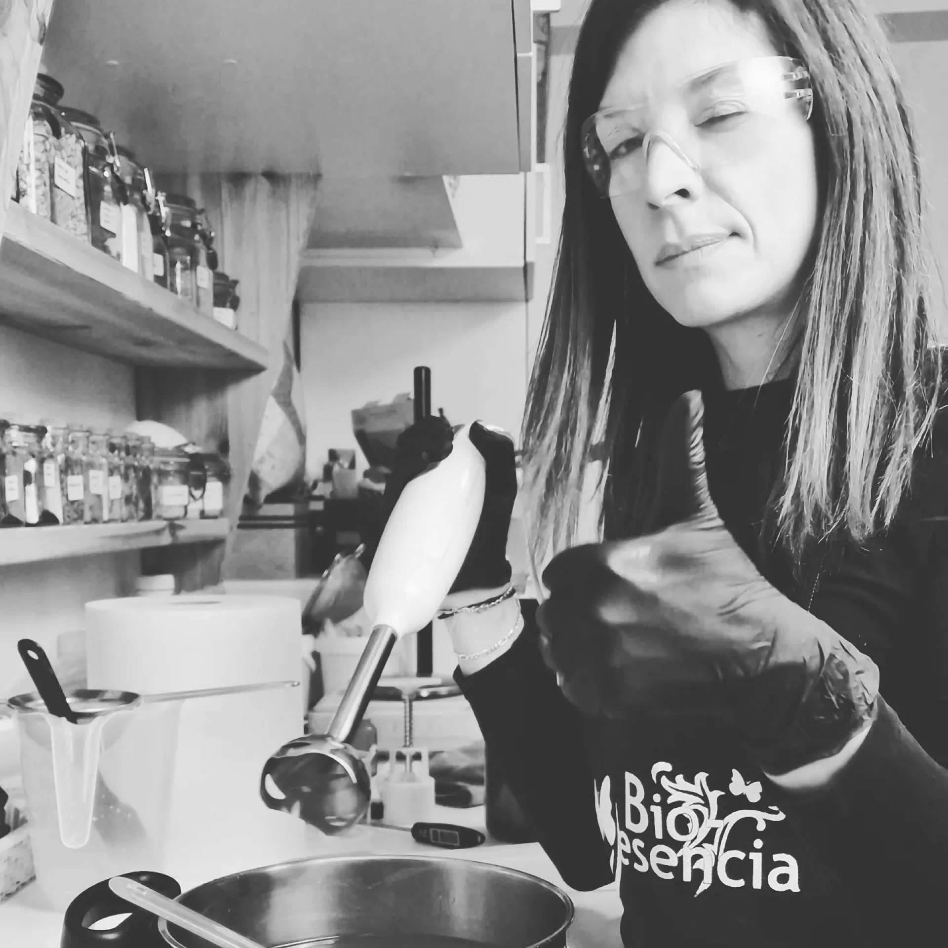 Bio Esencia impulsa la cosmética consciente con su máster Jabón Eco Lab para formular jabones artesanales