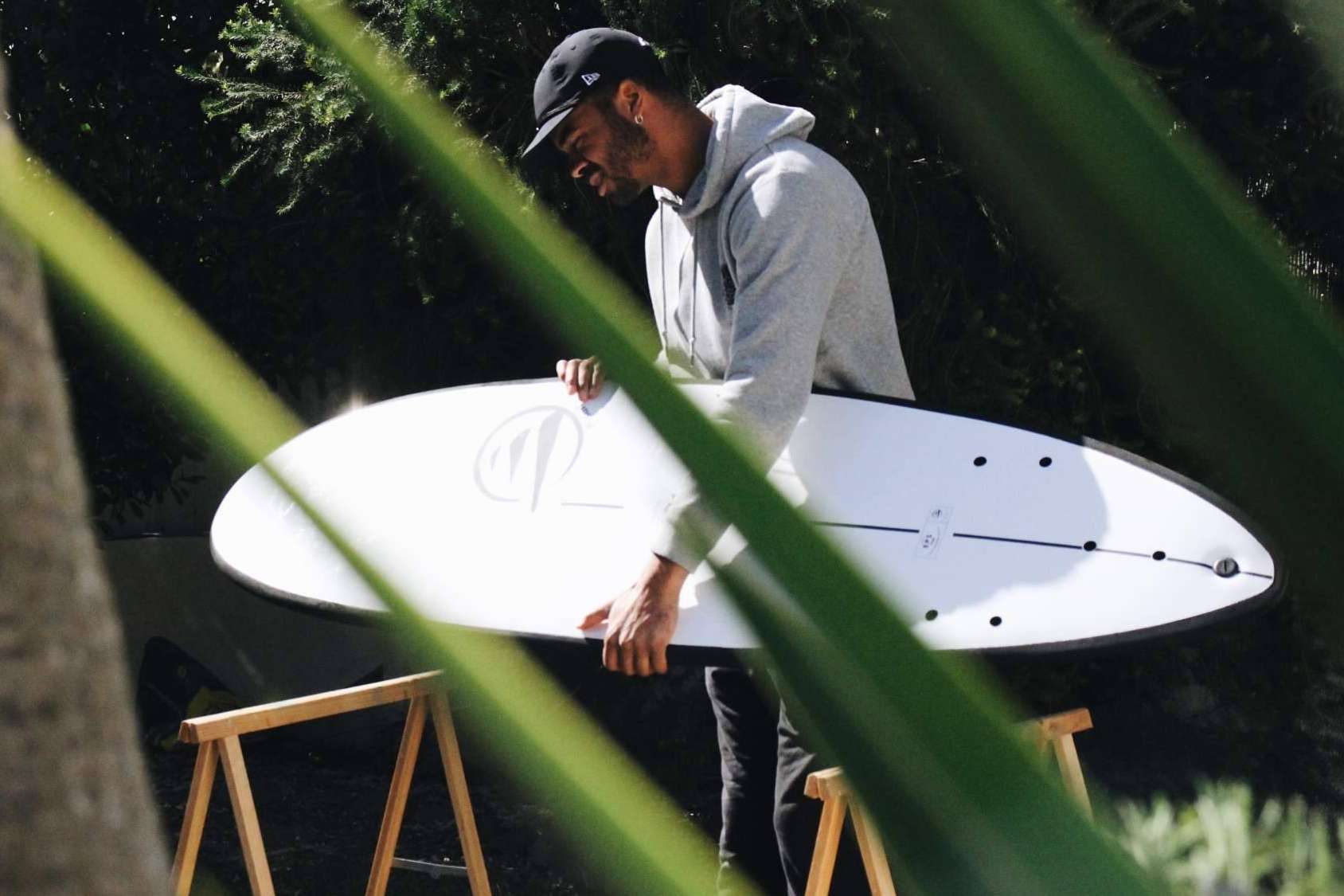 Tres claves para iniciarse en el surf este verano con las tablas adecuadas