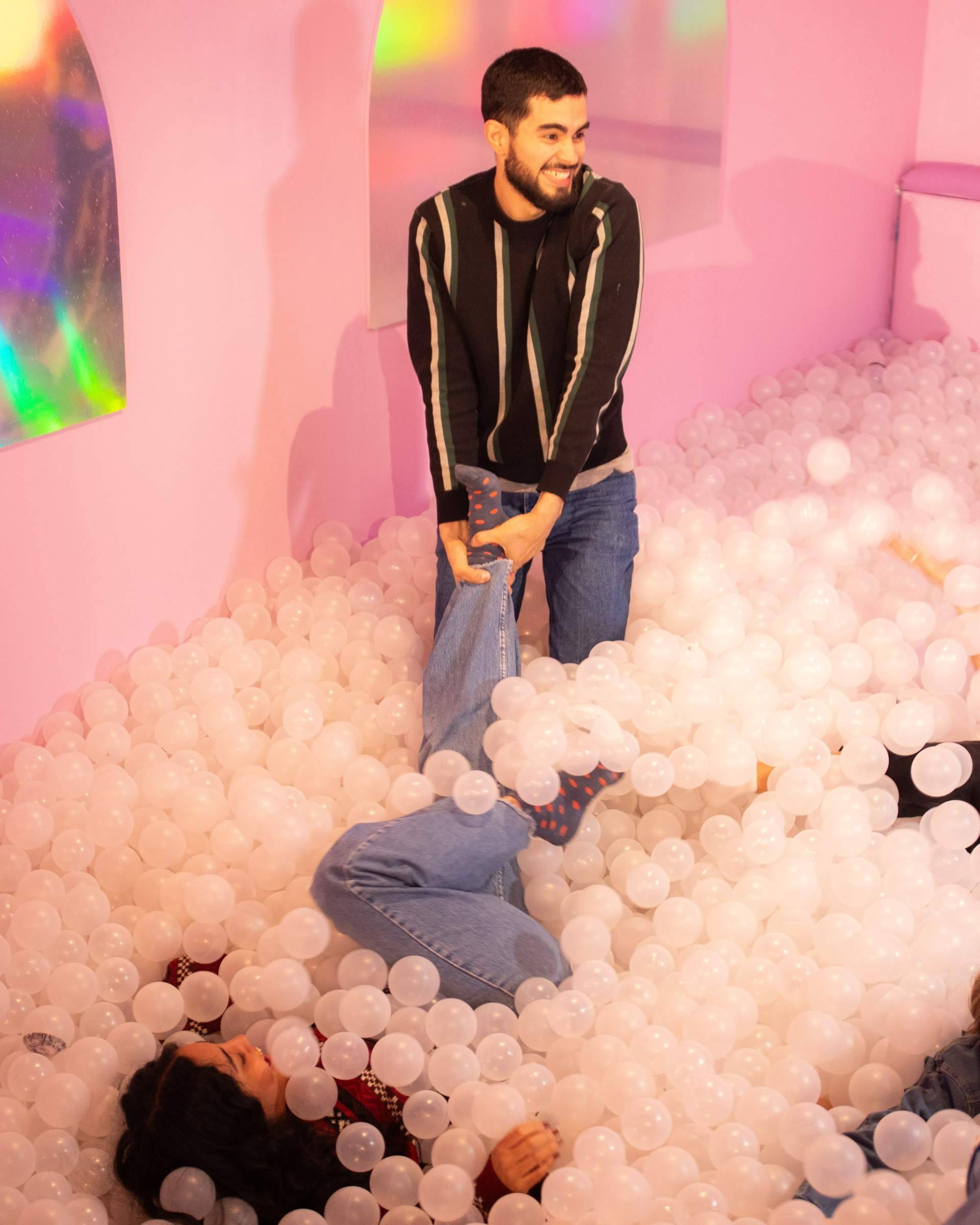 Sweet Space, el museo de las chuches que transforma Madrid en un universo sensorial lleno de color