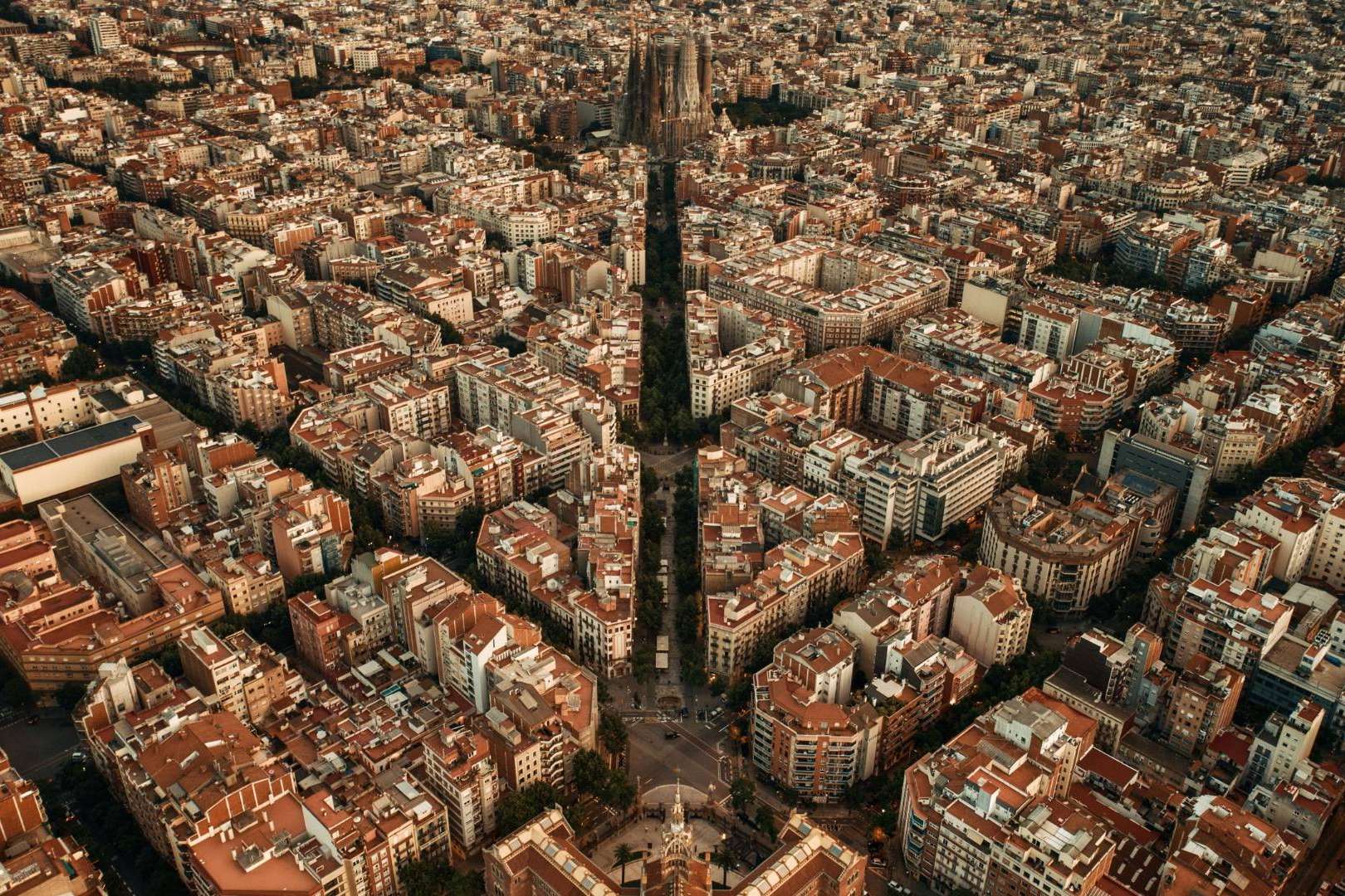 Alquilar un piso en Barcelona en 2025; una gestión que ya no se puede improvisar