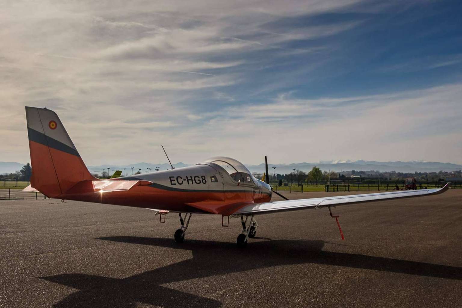 Asturfly ofrece experiencias únicas de vuelo en avioneta con rutas cercanas a picos de Europa