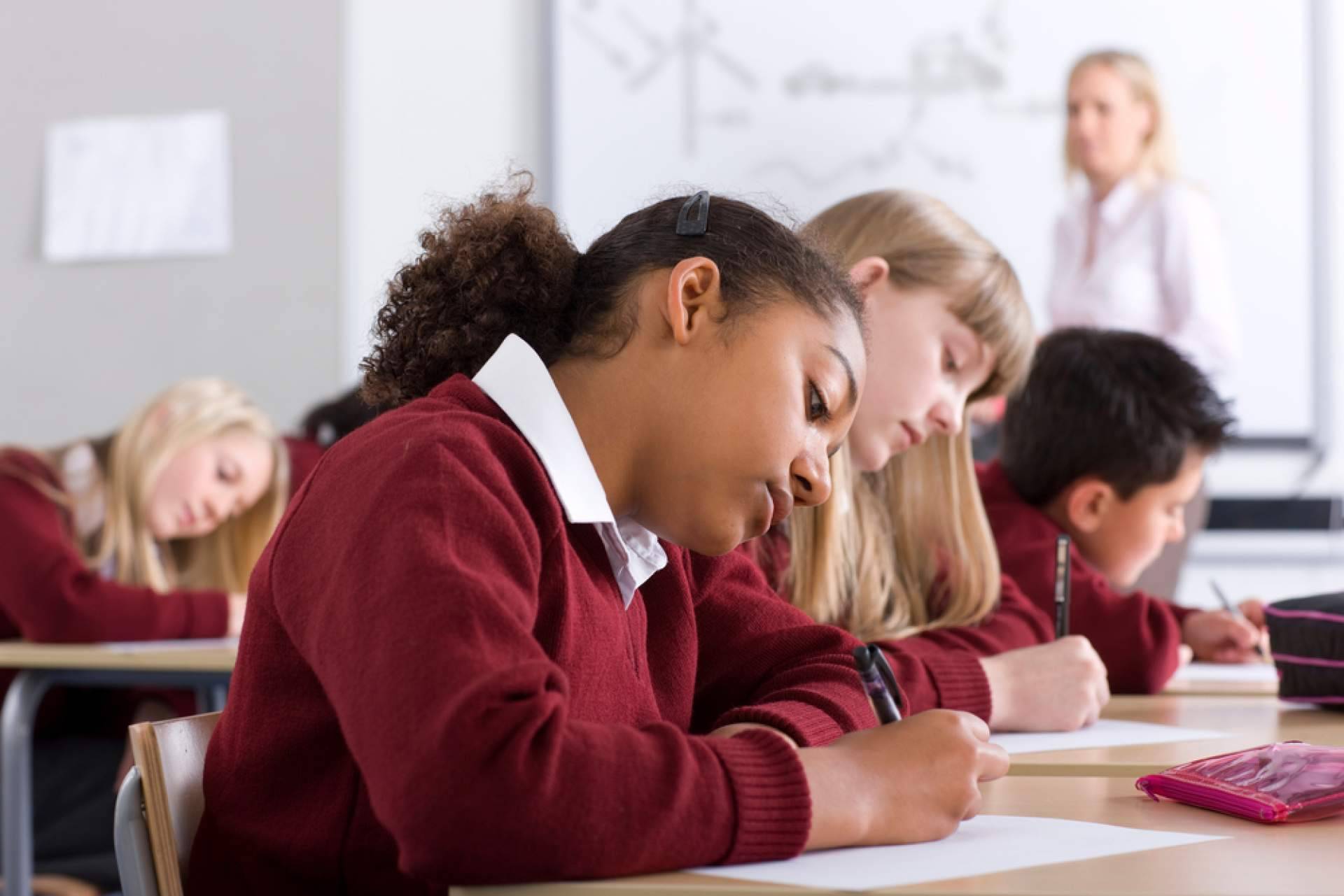 Mad English transforma el aprendizaje del inglés con su método TELL y clases online en directo