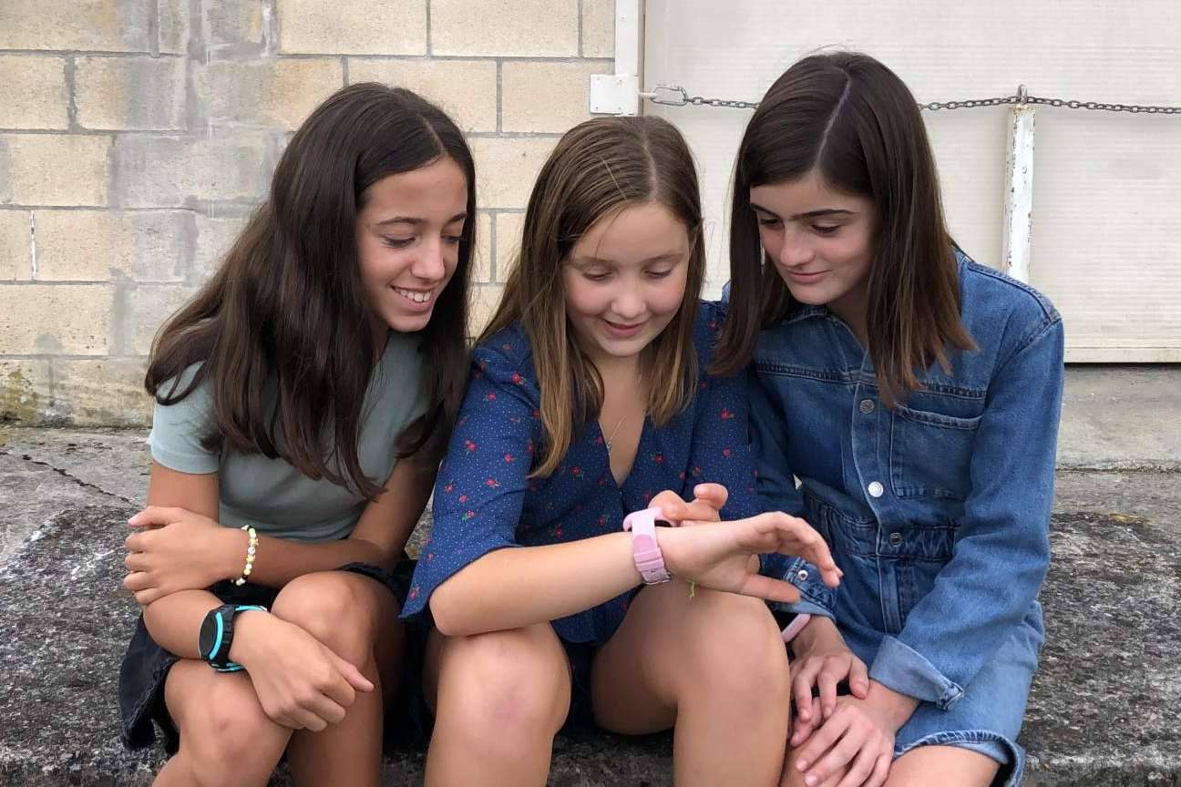 SaveFamily lanza smartwatch con GPS, llamadas e IA como respuesta al uso prematuro del móvil