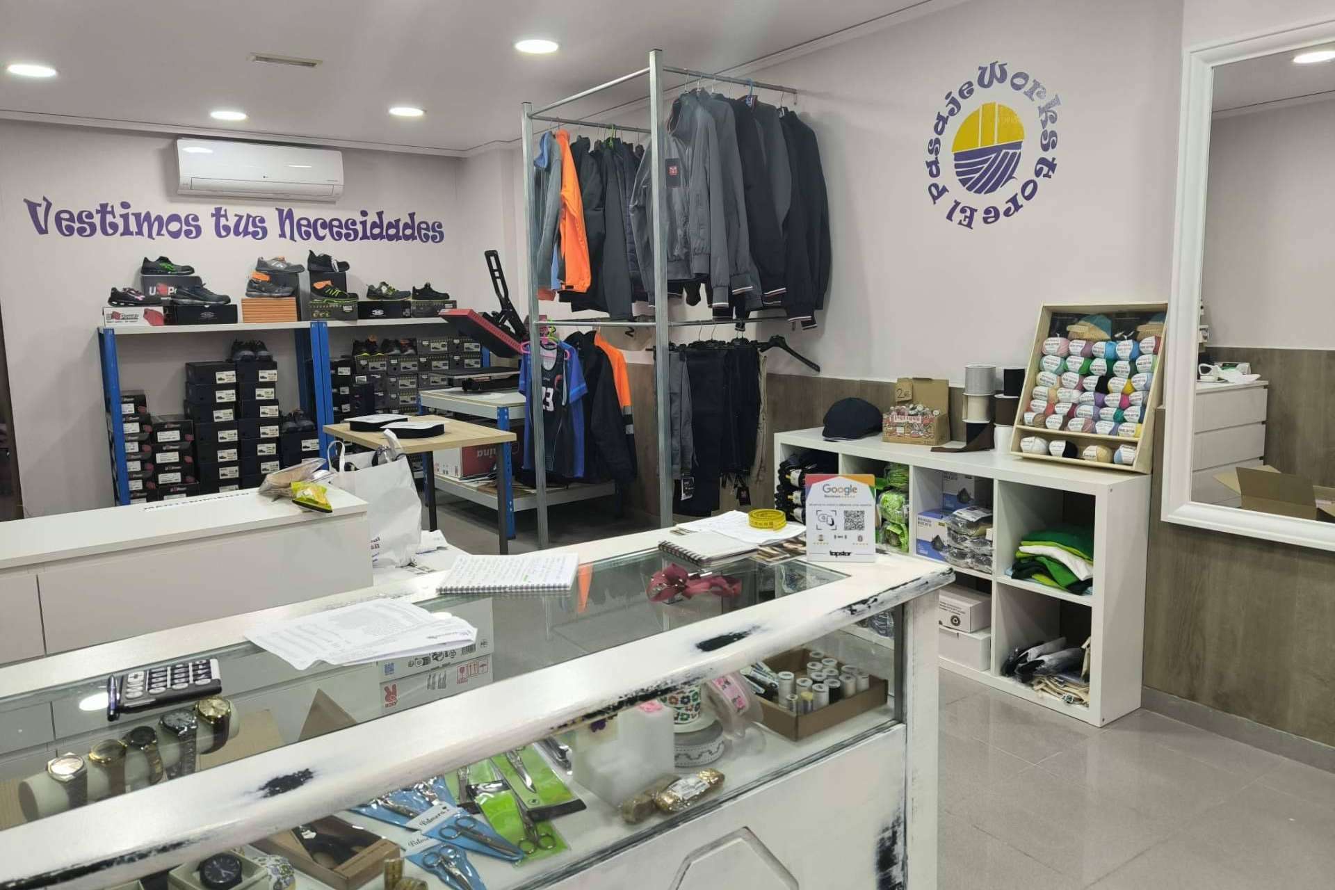 Referente en vestuario laboral, El Pasaje WorkStore apuesta por calidad y personalización textil
