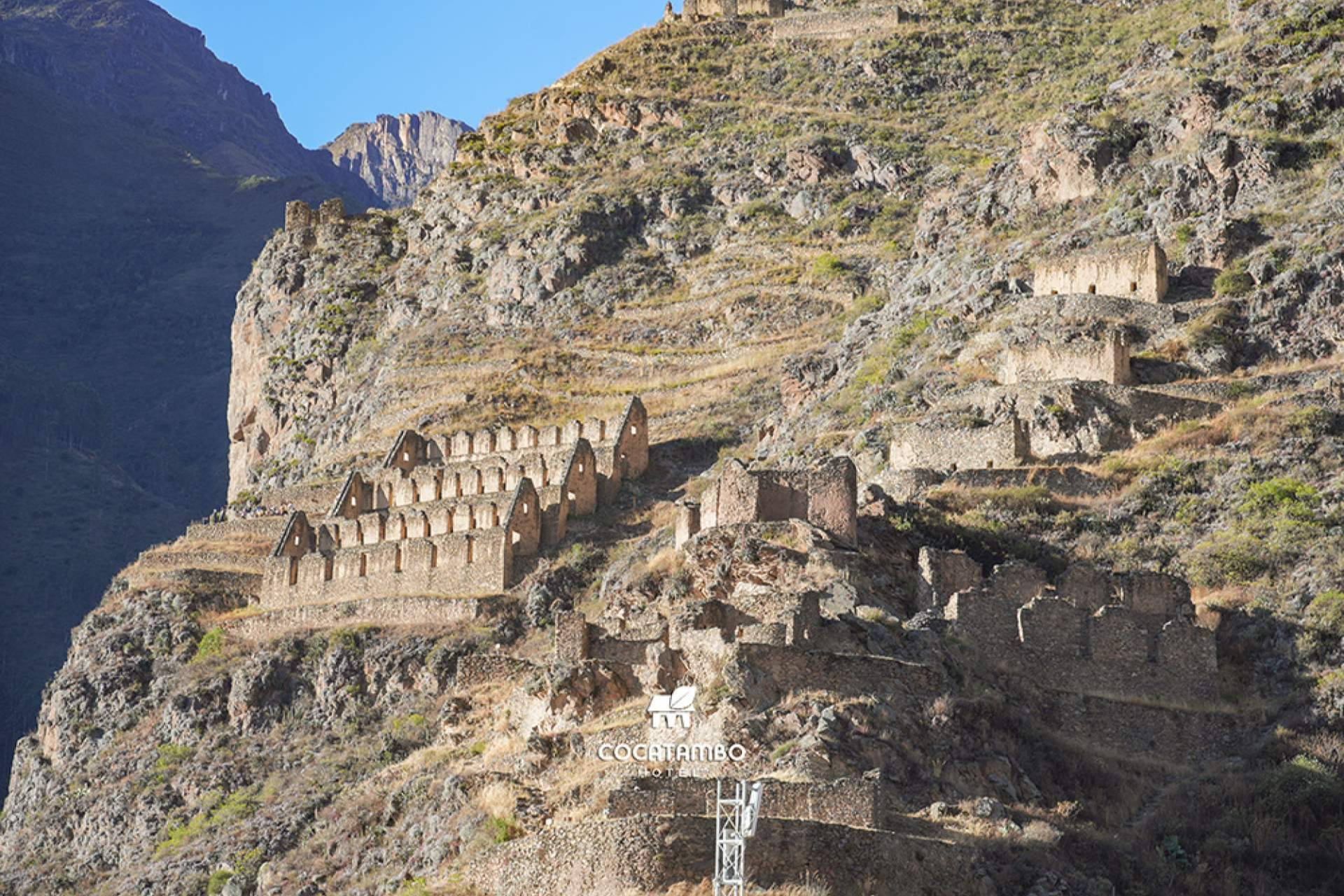 Descanso andino con historia, Cocatambo, el hotel con vistas únicas a Pinkuylluna