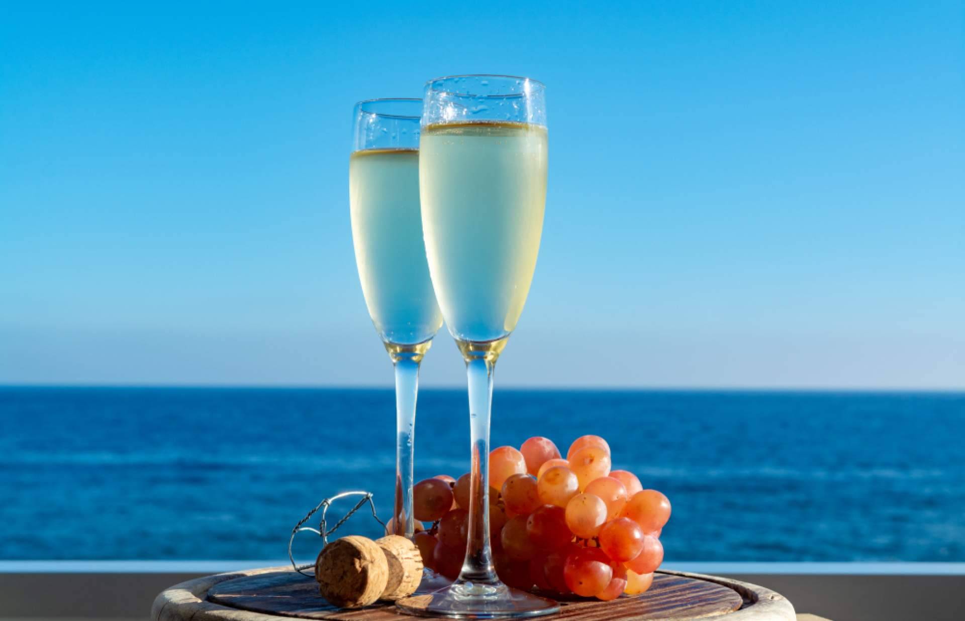Naturelovers Wines lanza promociones especiales con Cava ICE para afrontar la ola de calor