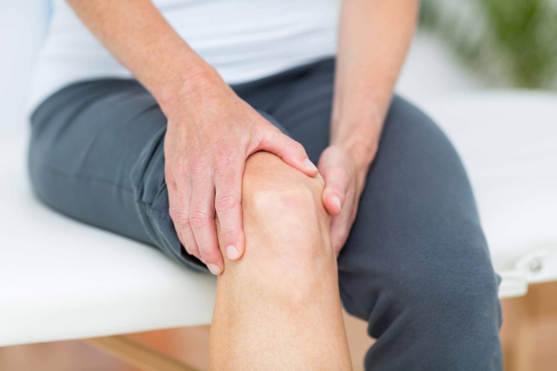 Gel CBD VitalizeNature con doble efecto térmico para contracturas y sobrecargas musculares