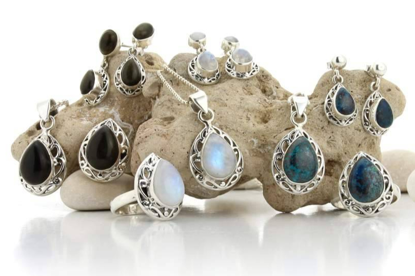 UniArt Minerales consolida su propuesta como tienda online de minerales auténticos y joyas en plata de ley