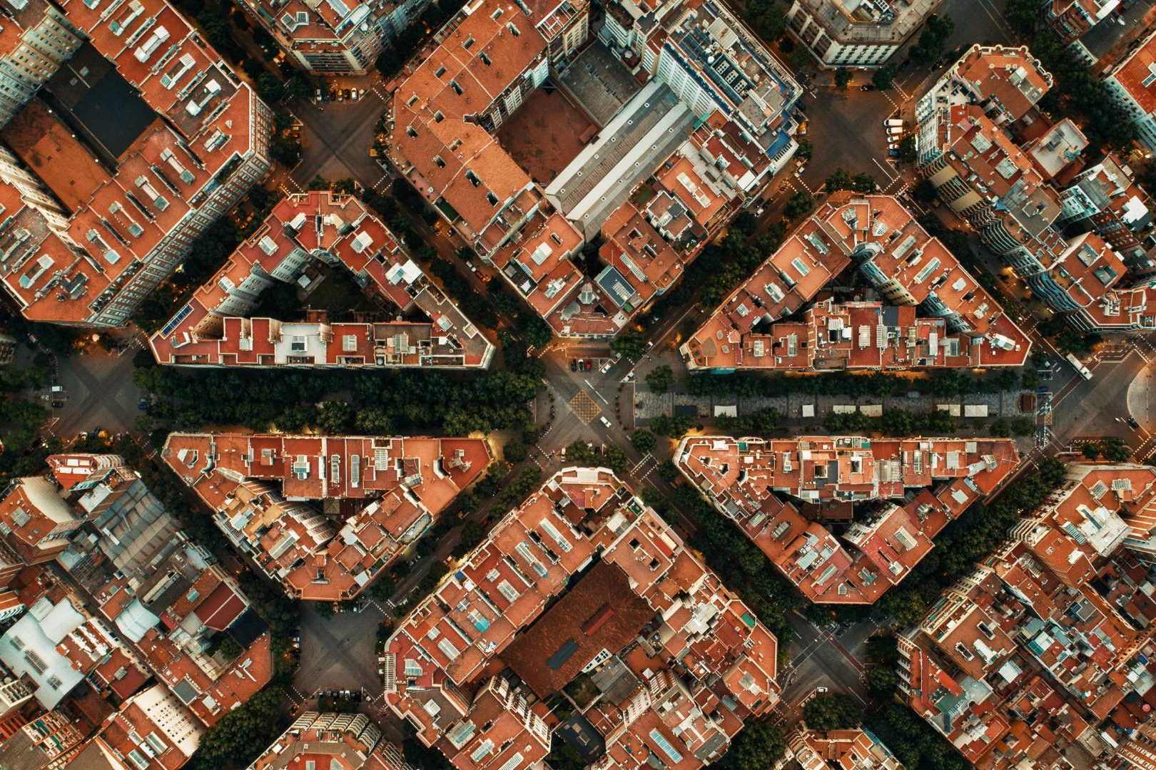 Comunidades de vecinos al límite en Barcelona. Cada día aumentan más los atrasos de pagos en las fincas