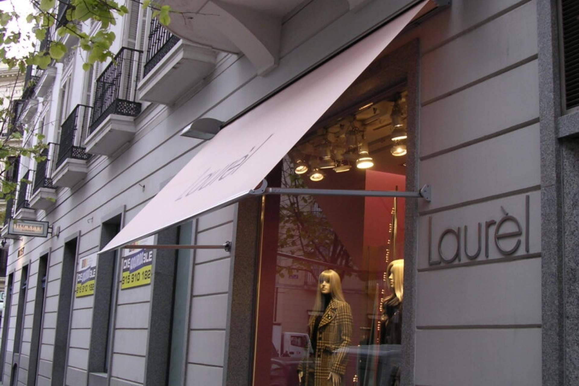 Bilbotoldo apuesta por soluciones de protección solar que alargan la vida útil de la ropa en escaparates