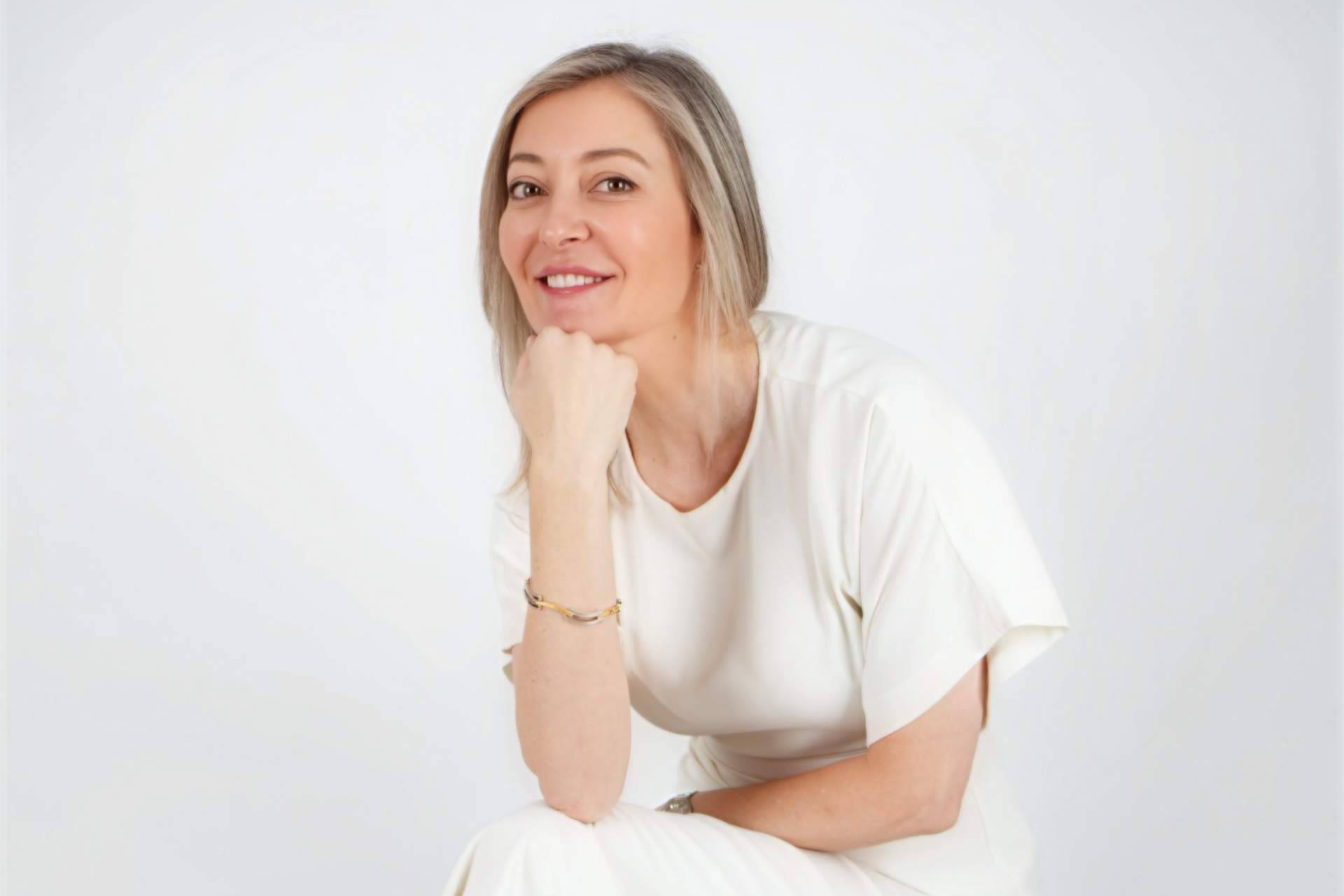 Clínica Doctora Negueruela; tecnología y bioestimulación de colágeno para combatir la flacidez facial desde los 40