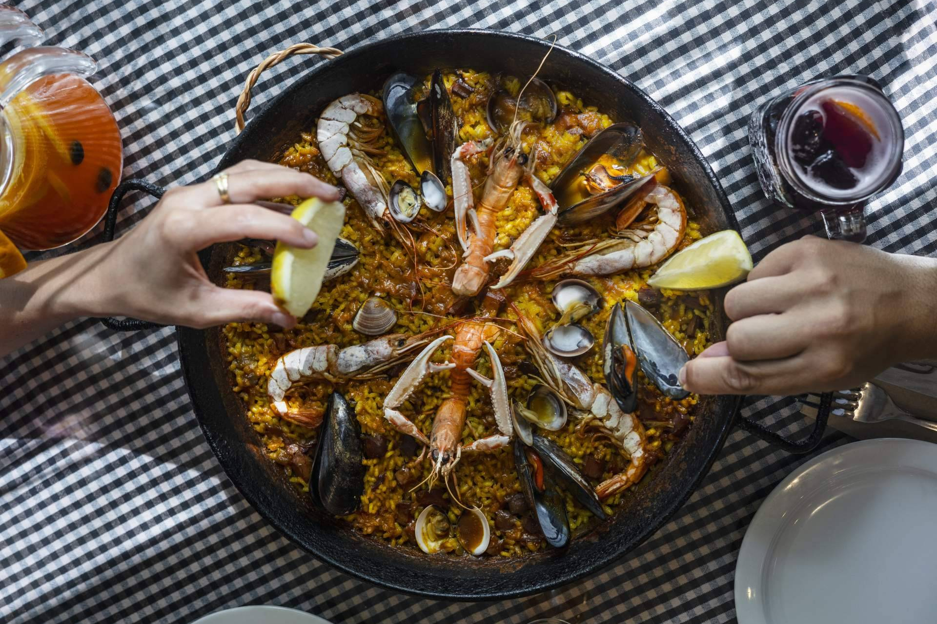 Pasa Tapas, el restaurante para grupos en Barcelona con esencia mediterránea y trato cercano