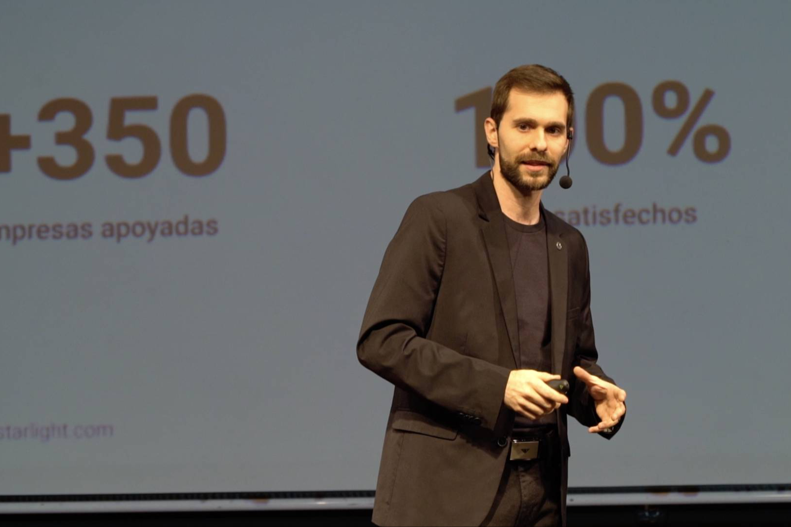 Cómo captar clientes a través de redes sociales, se publica El Método REC, el libro de Daniel Sanchidrián