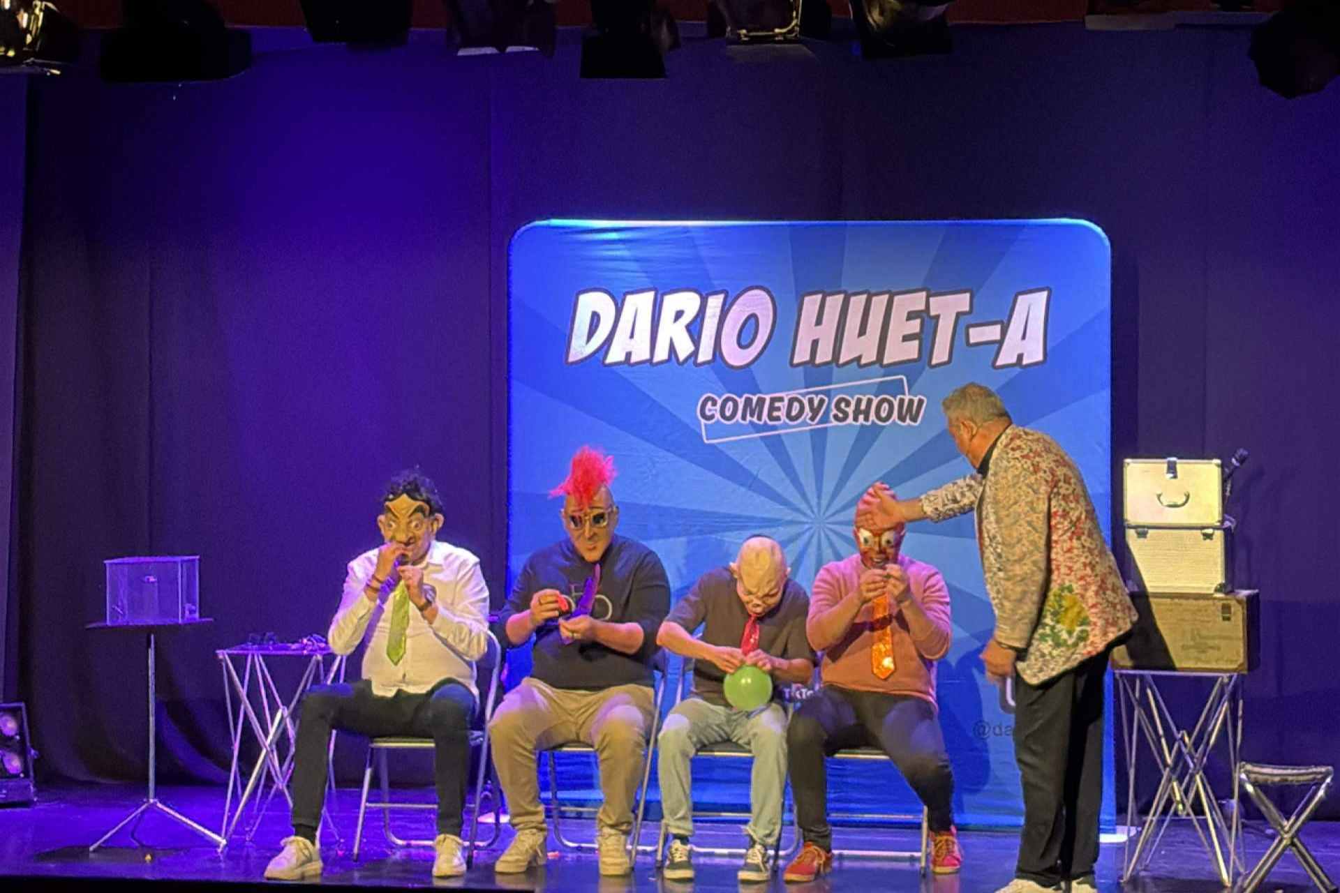 Dario Huet-a presenta Family Magic Show, el espectáculo familiar de magia que triunfa estas Navidades en Valencia