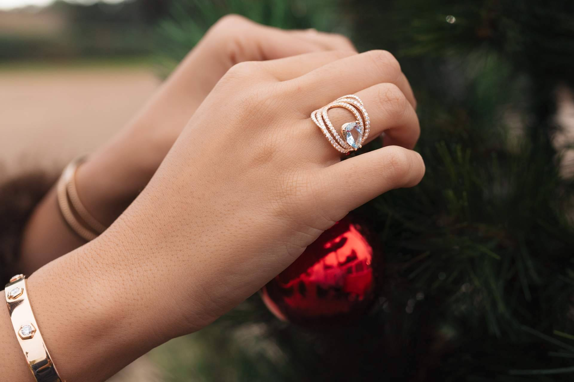 Regalos de Navidad con elegancia atemporal en Joyería Gordillo