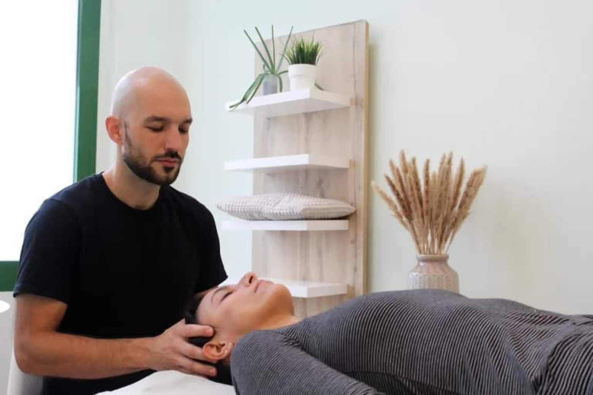 El auge de la osteopatía, cada vez más personas confían en los osteópatas para mejorar su bienestar