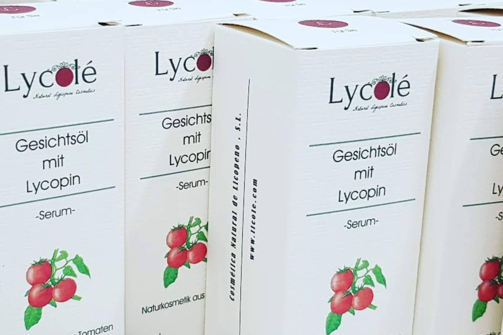 Recuperar la piel tras las fiestas con los sérums de licopeno de Lycolé