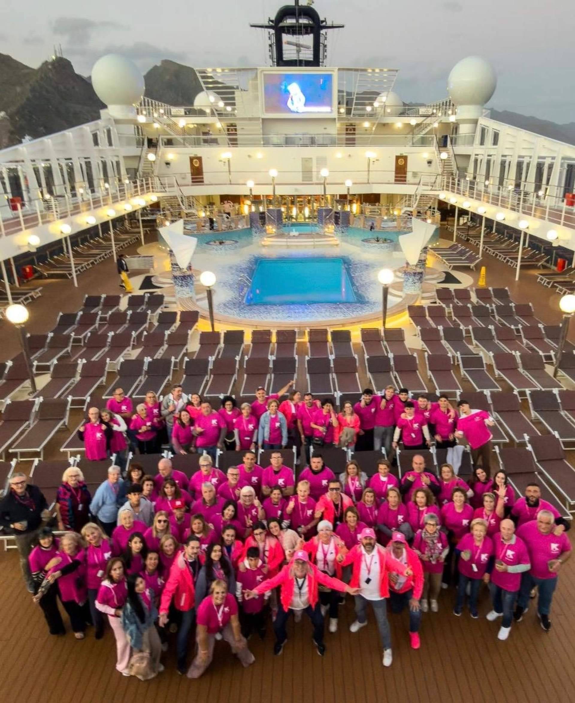 Viajar en grupo marca la tendencia en los cruceros de los jóvenes españoles en 2026