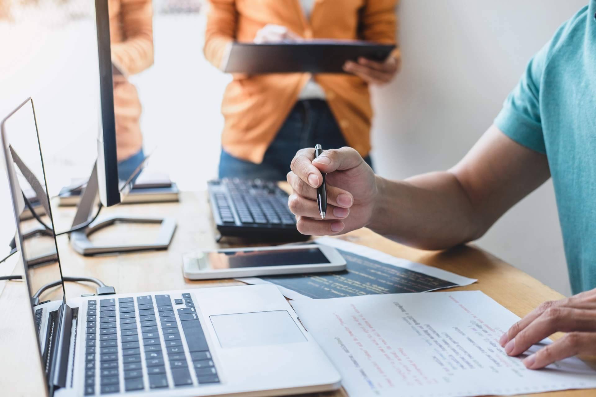 El desarrollo de productos digitales marca el salto del outsourcing al Tech Partnership con Creative Coefficient como referencia