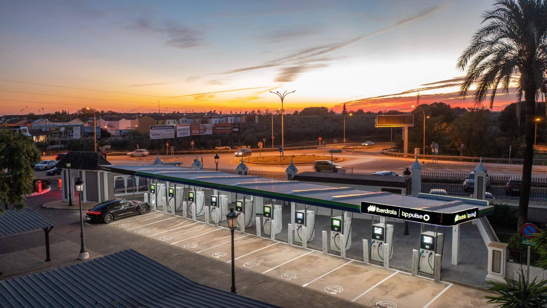 Infraestructura de recarga para empresas, claves técnicas para la transición hacia la movilidad eléctrica en el sector logístico